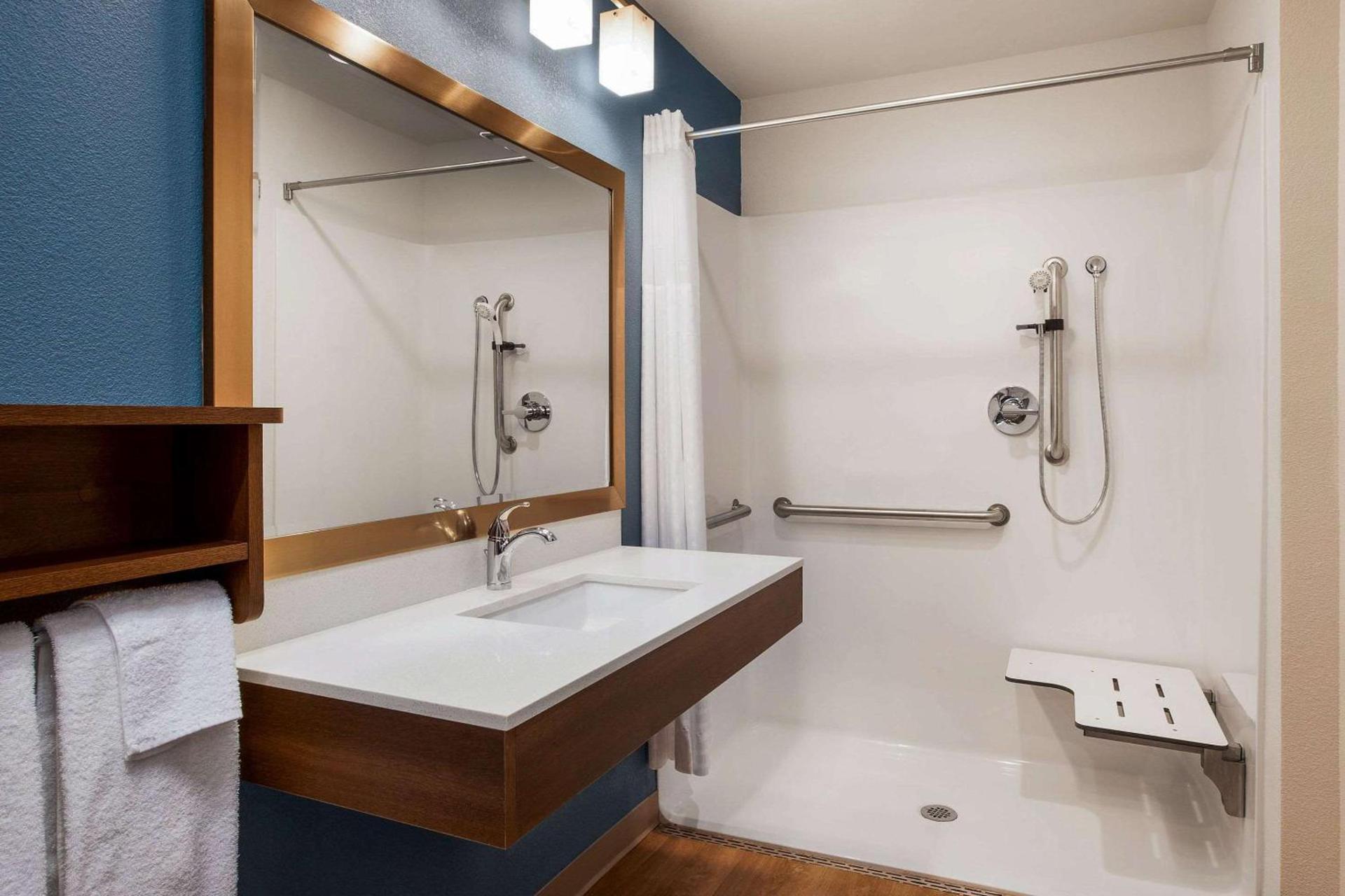 WoodSpring Suites Washington DC Northeast Greenbelt photo 16