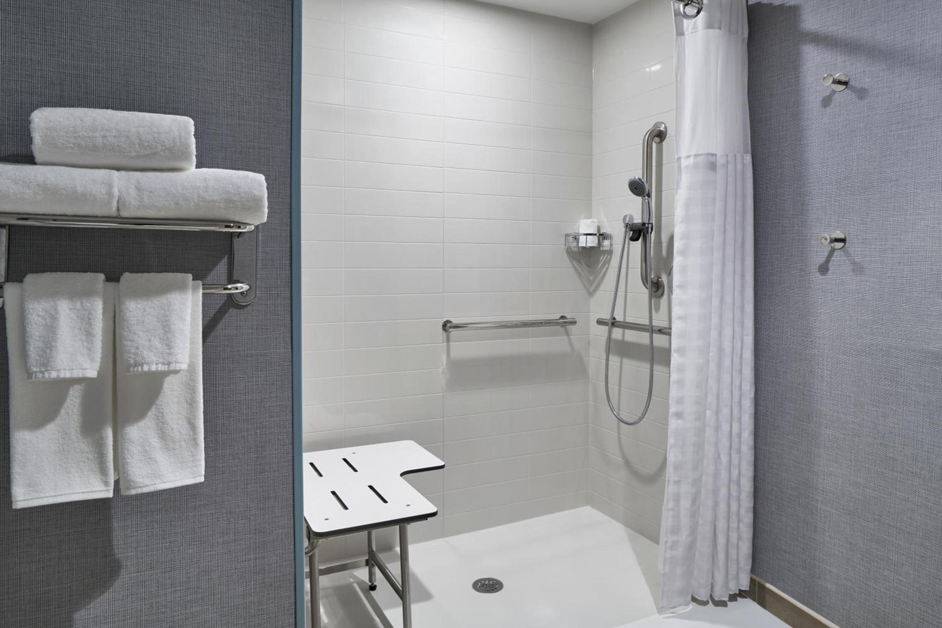 Hyatt Place Wilmington Riverfront photo 38
