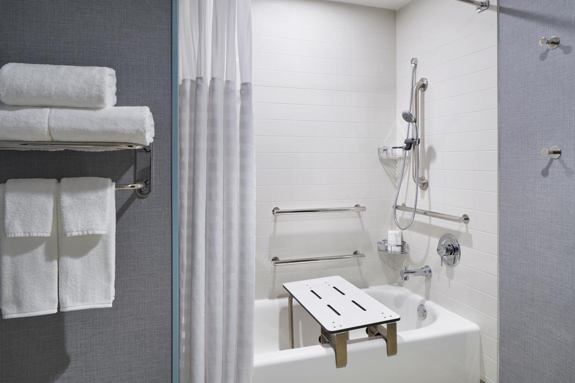 Hyatt Place Wilmington Riverfront photo 36