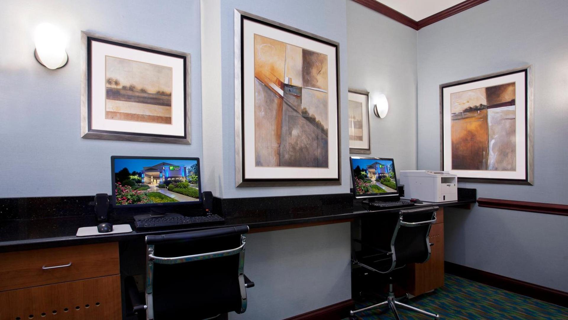 Holiday Inn Express and Suites Allentown West by IHG photo 19