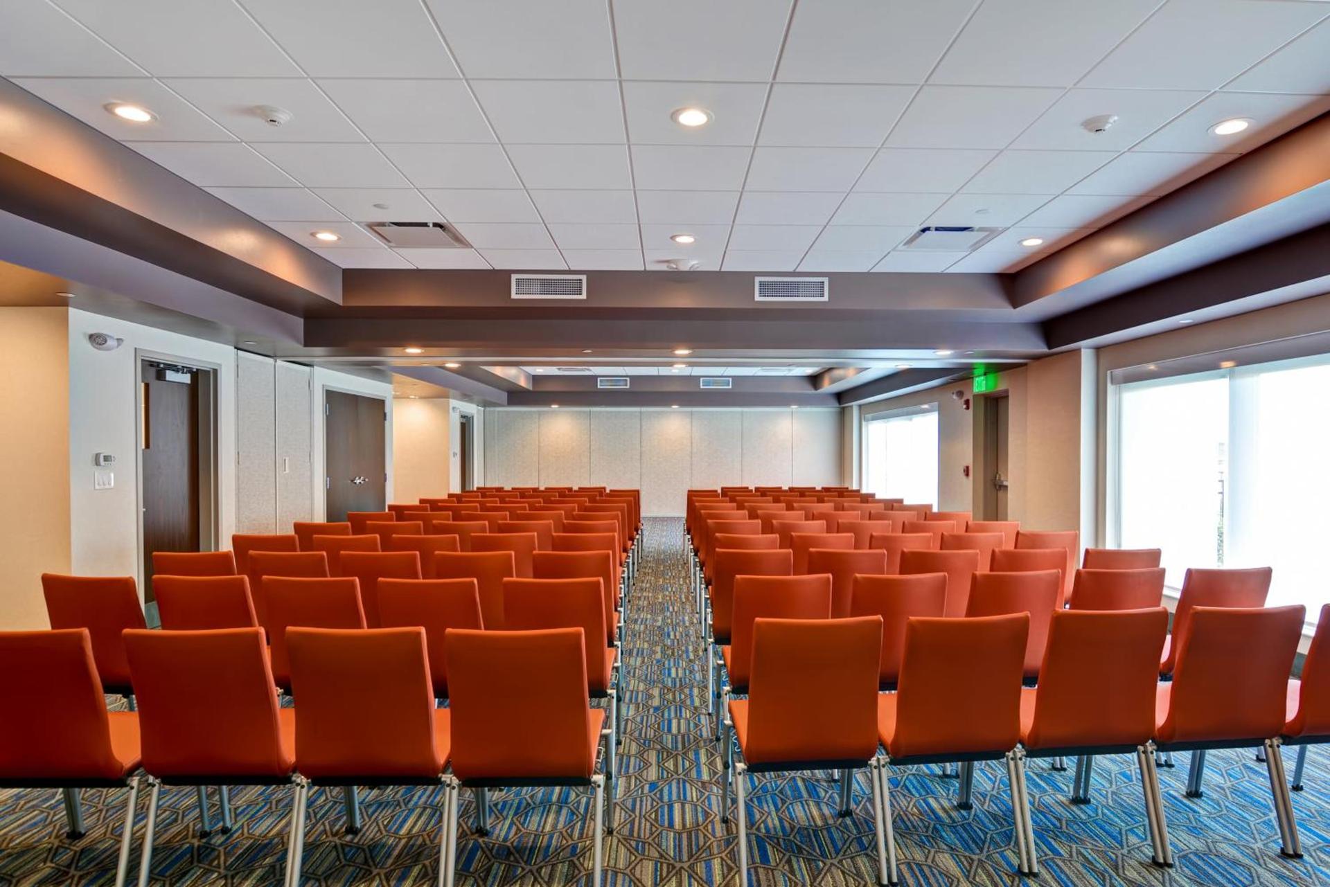 Holiday Inn Express Boston by IHG photo 61