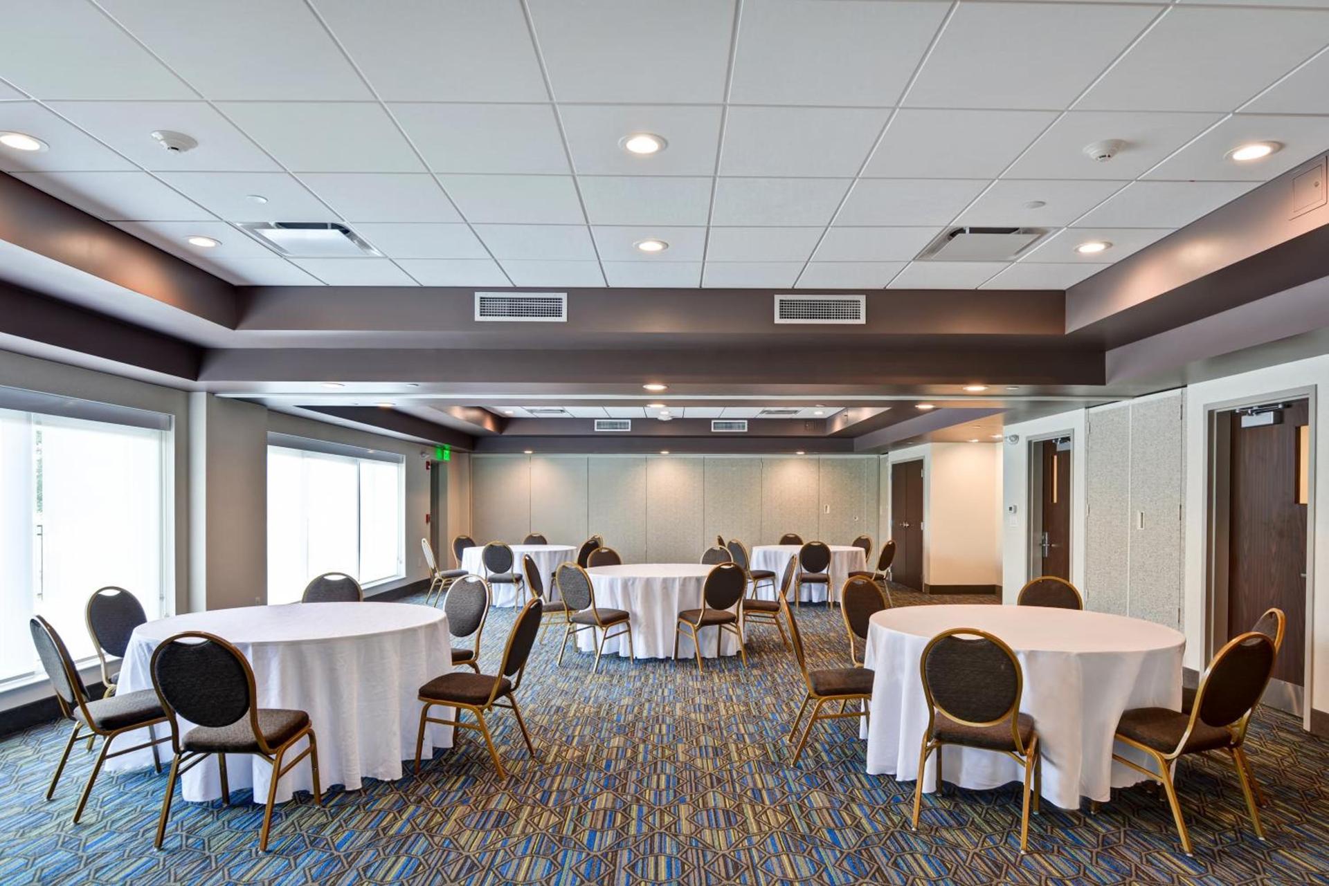 Holiday Inn Express Boston by IHG photo 59