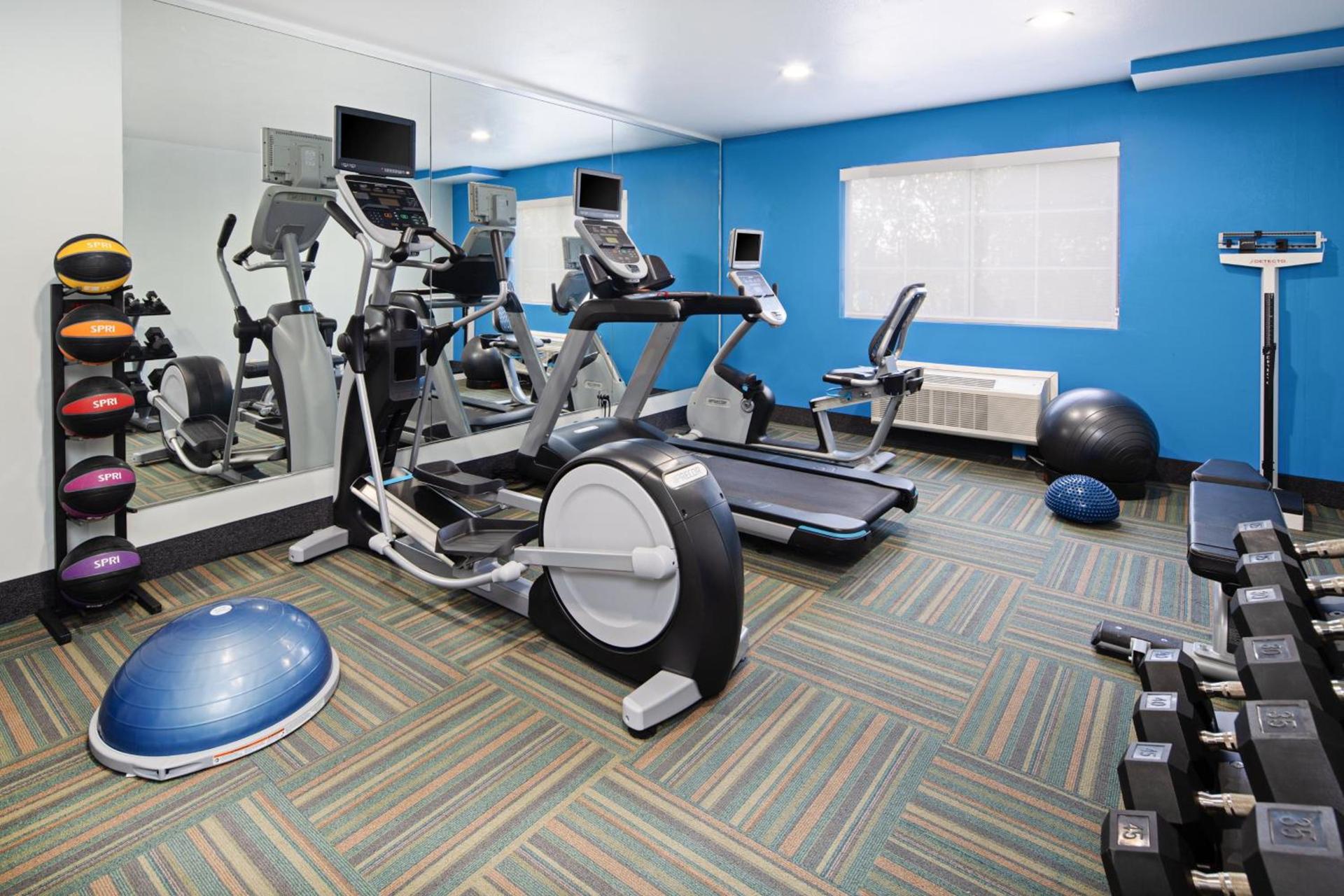 Holiday Inn Express & Suites Watsonville by IHG photo 23