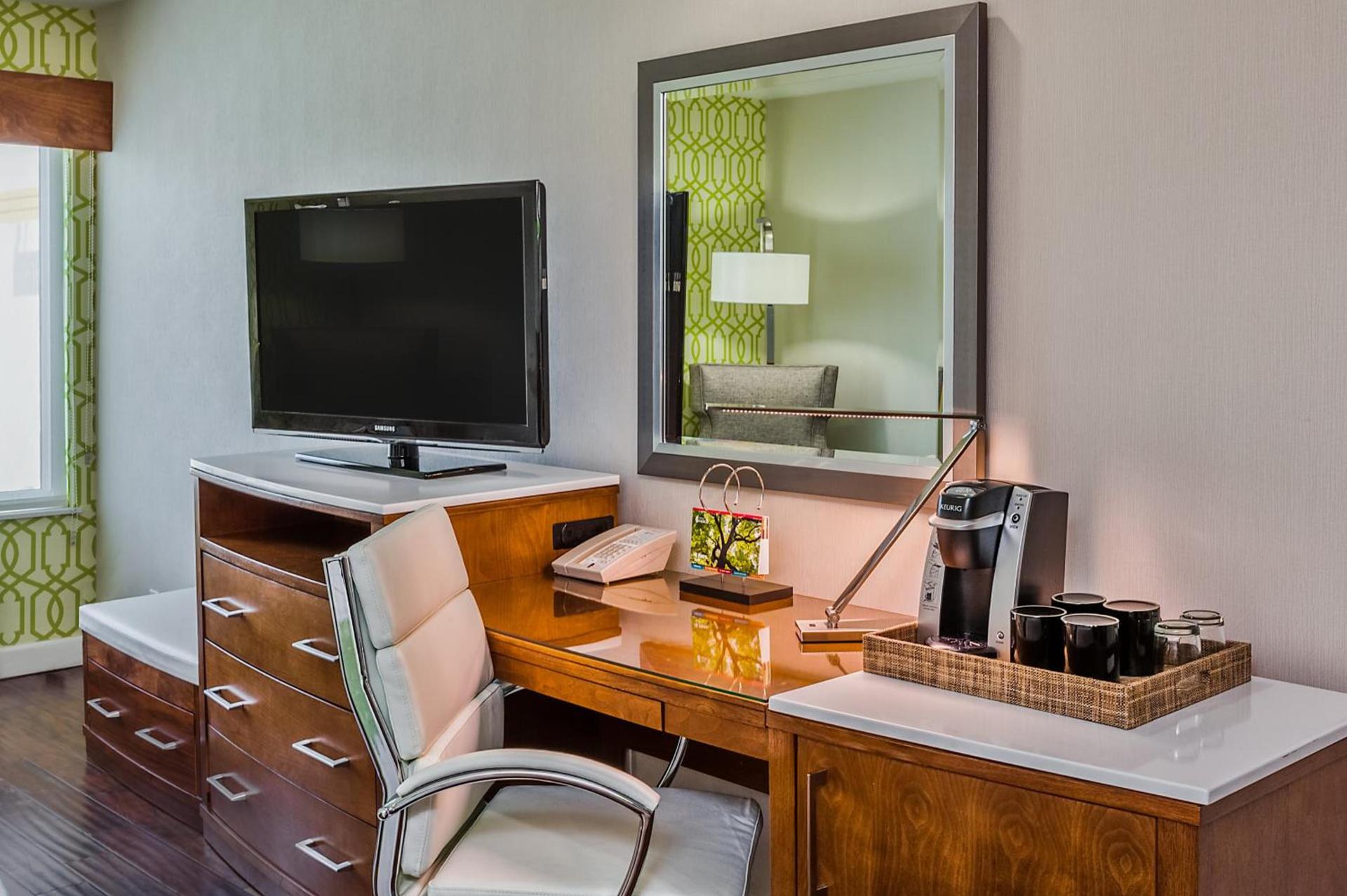 Hotel Indigo Anaheim by IHG photo 19