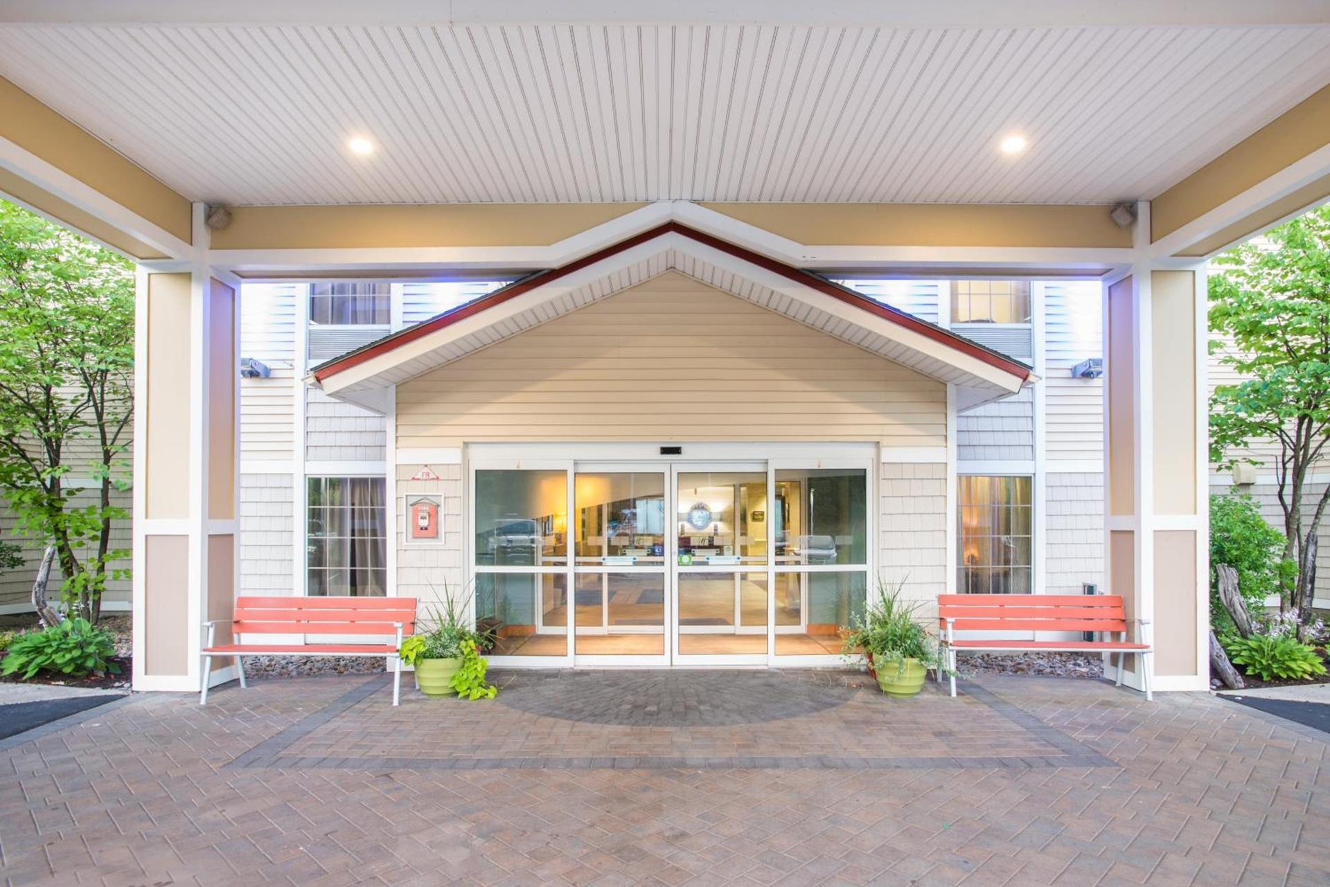 Holiday Inn Express Hotel & Suites Brattleboro by IHG photo 51
