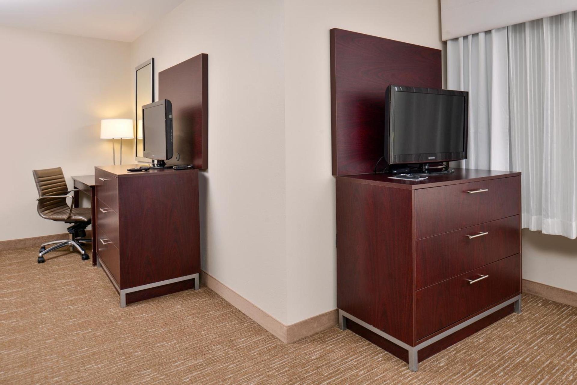 Holiday Inn Express Hotel & Suites Lafayette by IHG photo 32