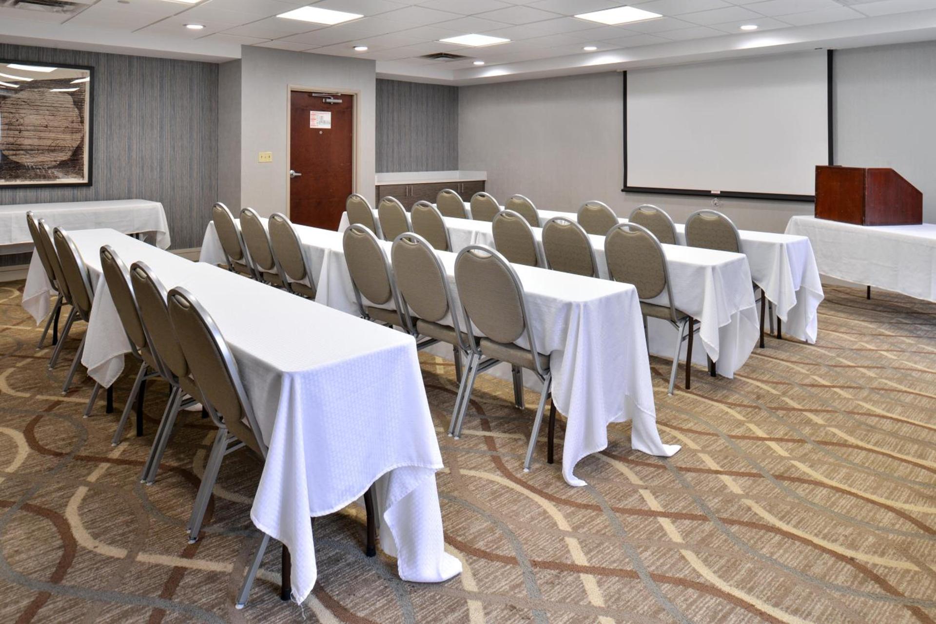 Holiday Inn Express Hotel & Suites Lafayette by IHG photo 17