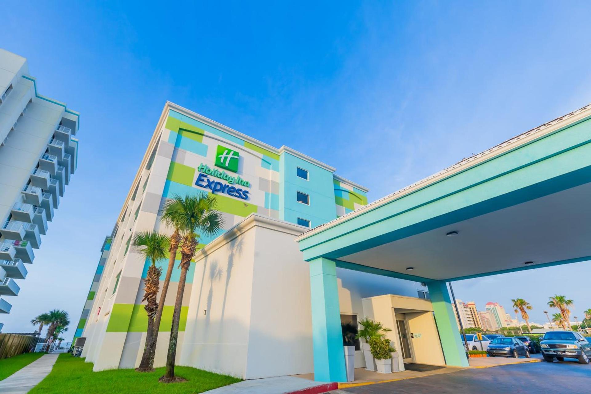 Holiday Inn Express Orange Beach - On The Beach by IHG photo 9