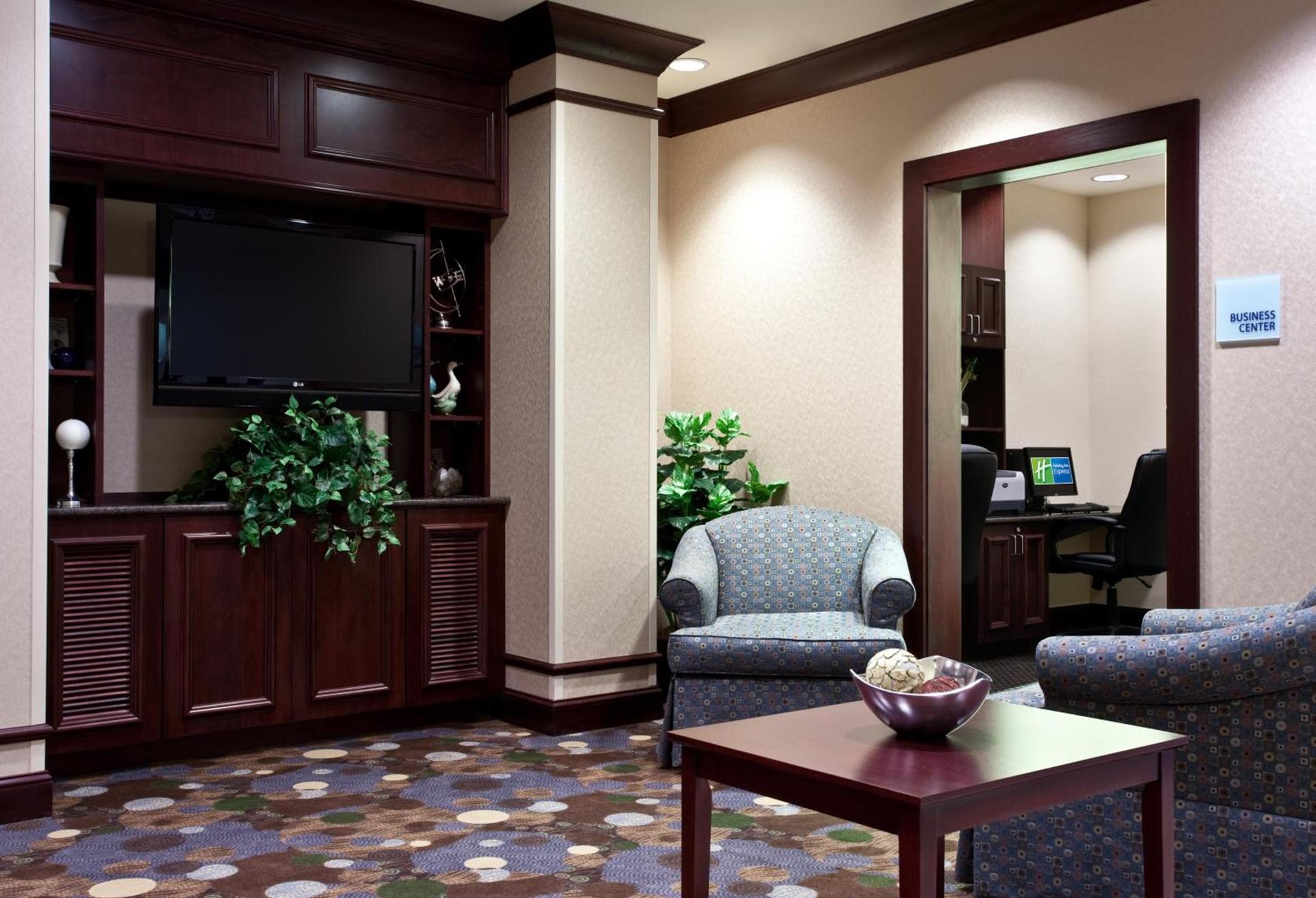 Holiday Inn Express & Suites Chicago West-O'Hare Arpt Area by IHG photo 13
