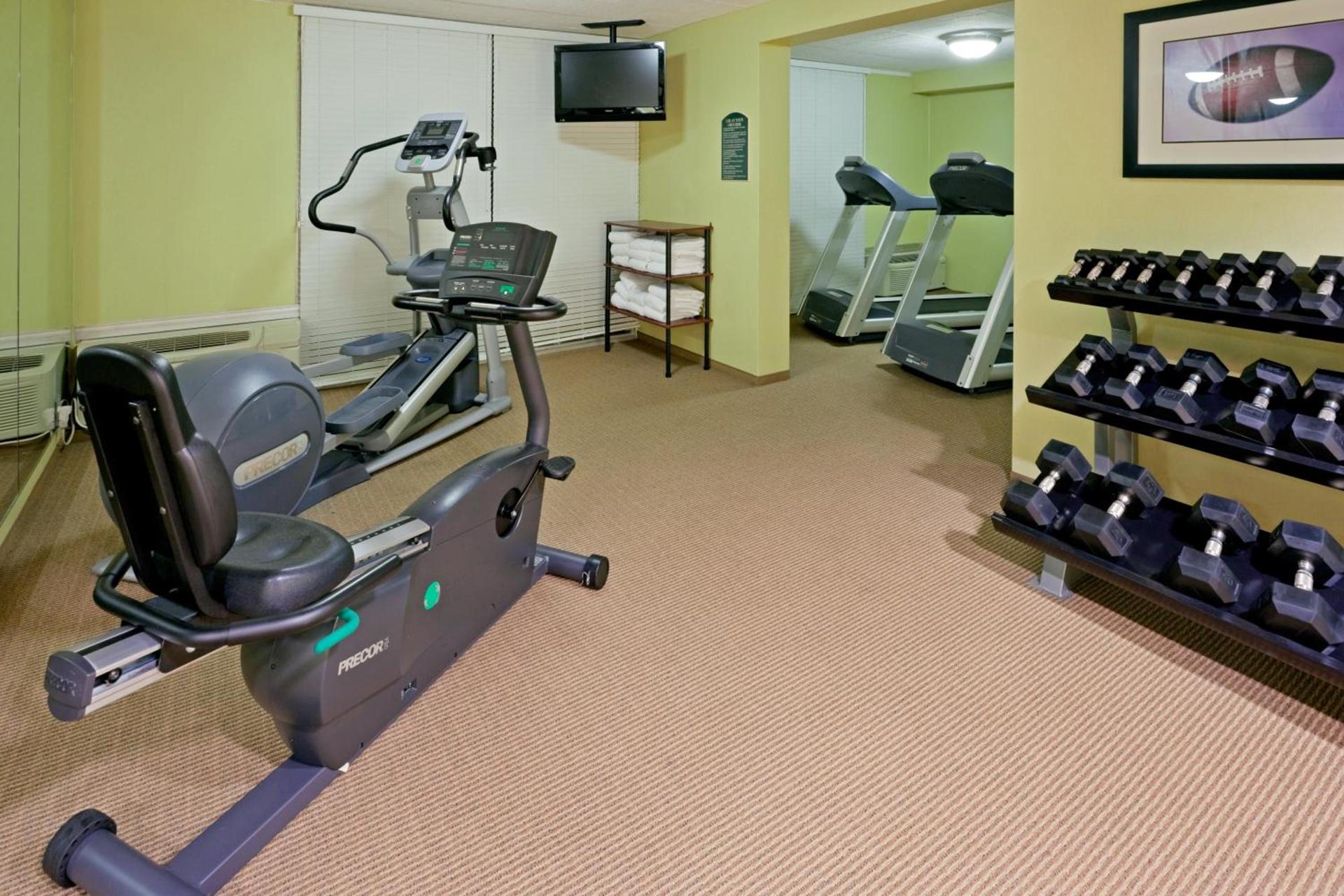 Armoni Inn & Suites photo 9