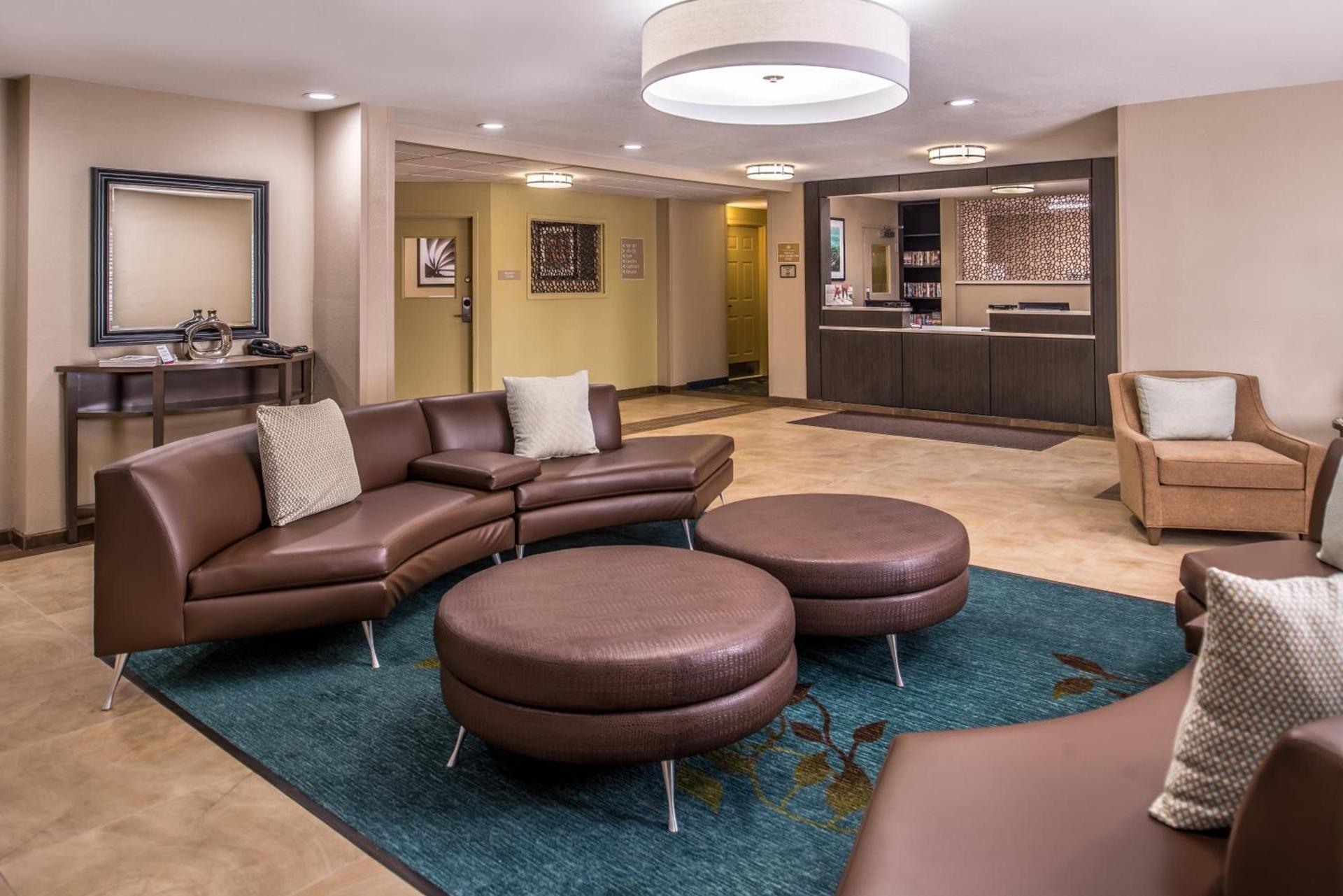 Candlewood Suites - Topeka West by IHG photo 5