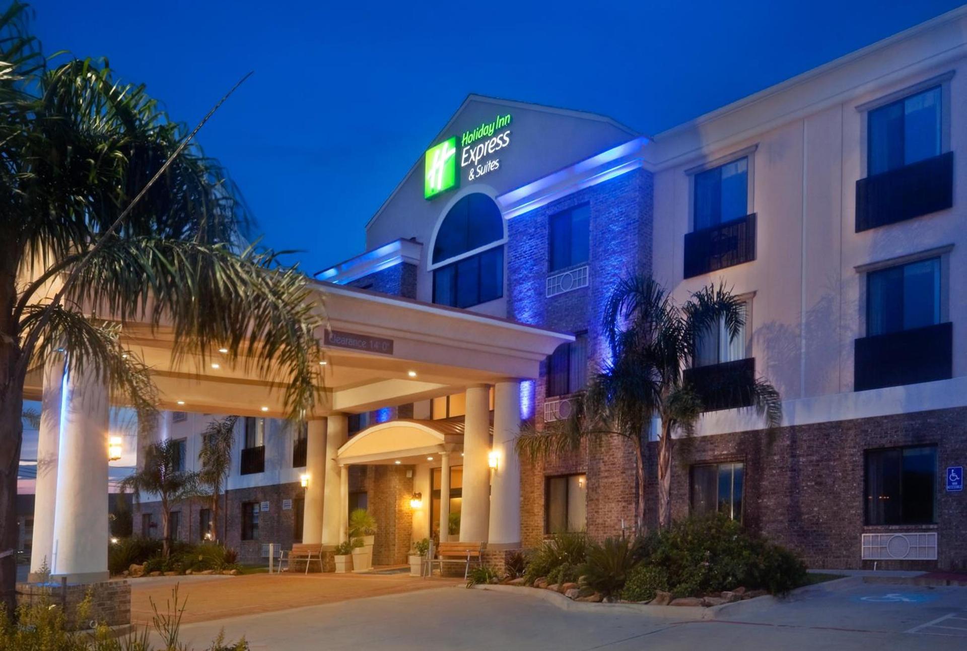 Holiday Inn Express Hotel and Suites Fairfield-North by IHG — hotel in Fairfield