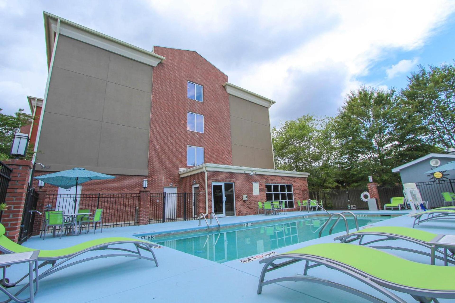Holiday Inn Express Hotel & Suites Charleston - North by IHG photo 26