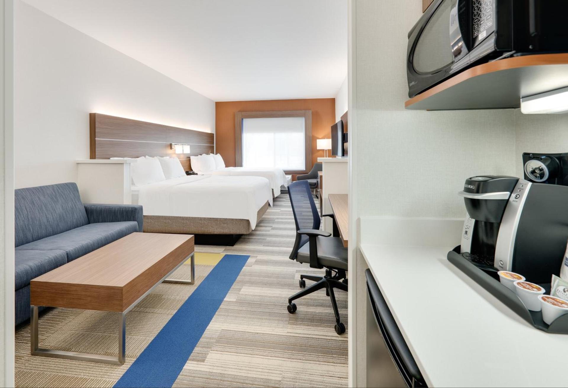 Holiday Inn Express & Suites Mitchell by IHG photo 44