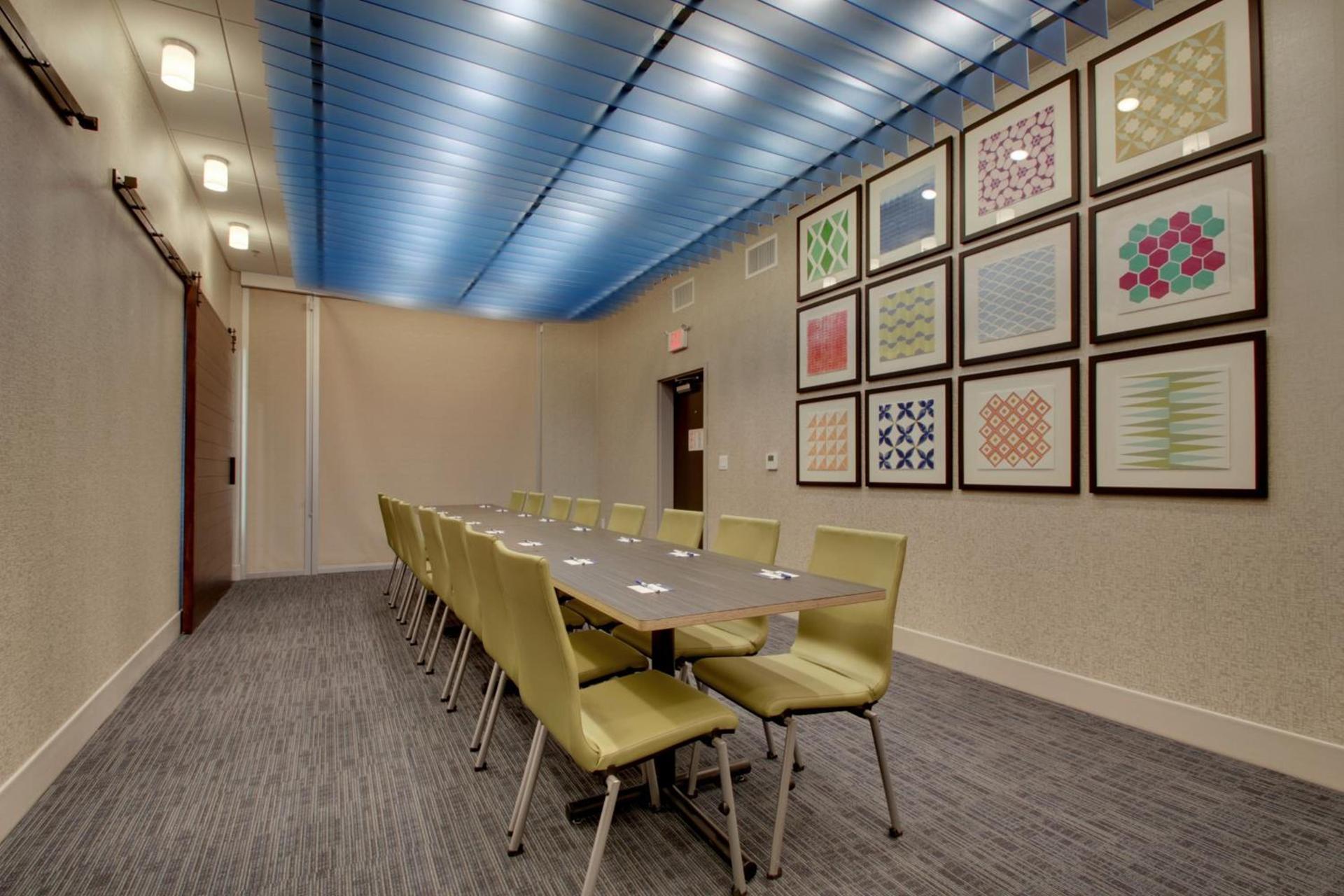 Holiday Inn Express & Suites - Mount Vernon by IHG photo 42