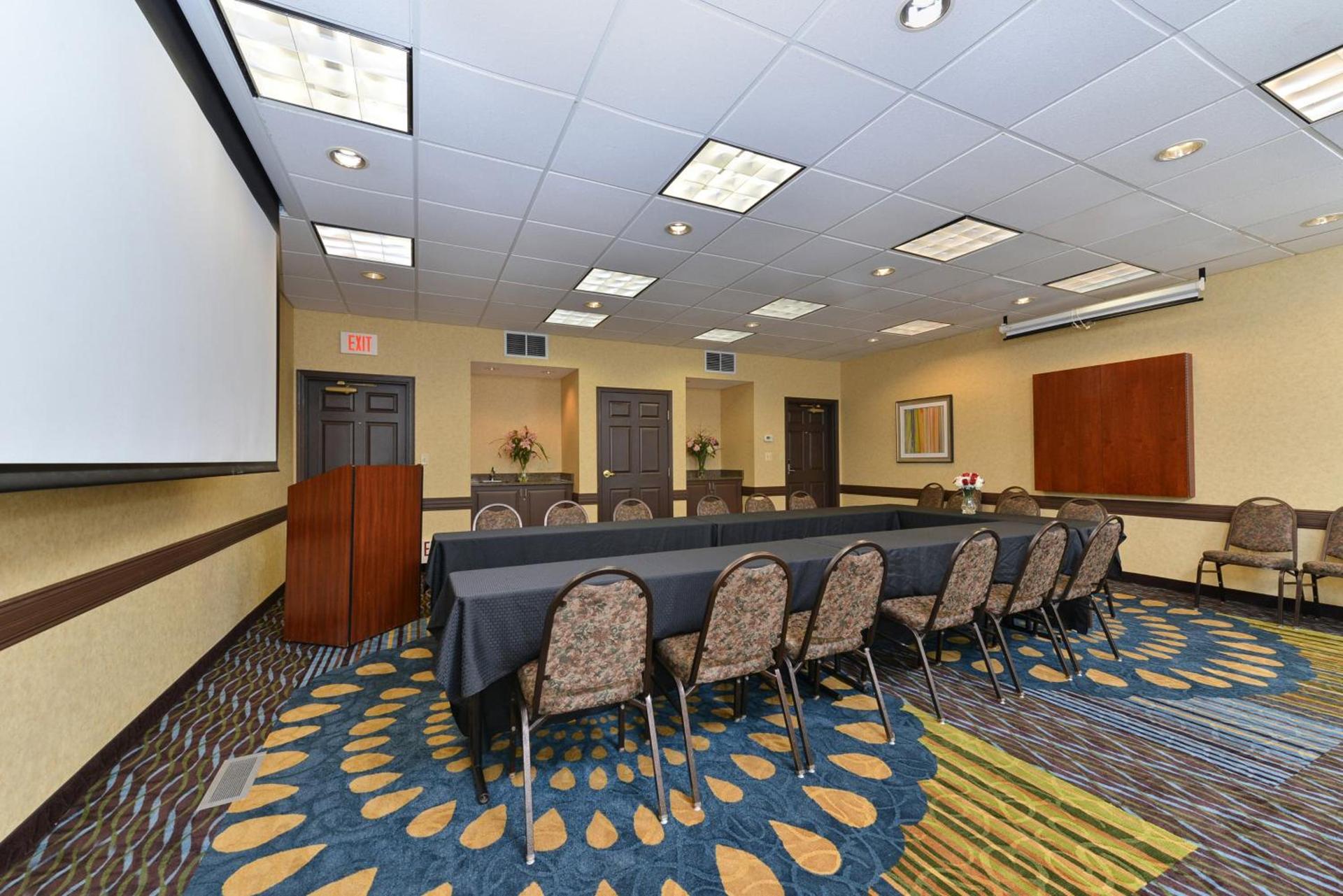 Holiday Inn Express St. Paul South - Inver Grove Heights by IHG photo 13