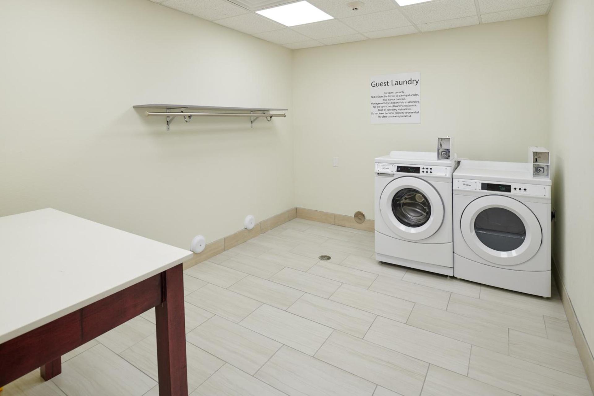 Holiday Inn Express & Suites El Paso - Sunland Park Area by IHG photo 6