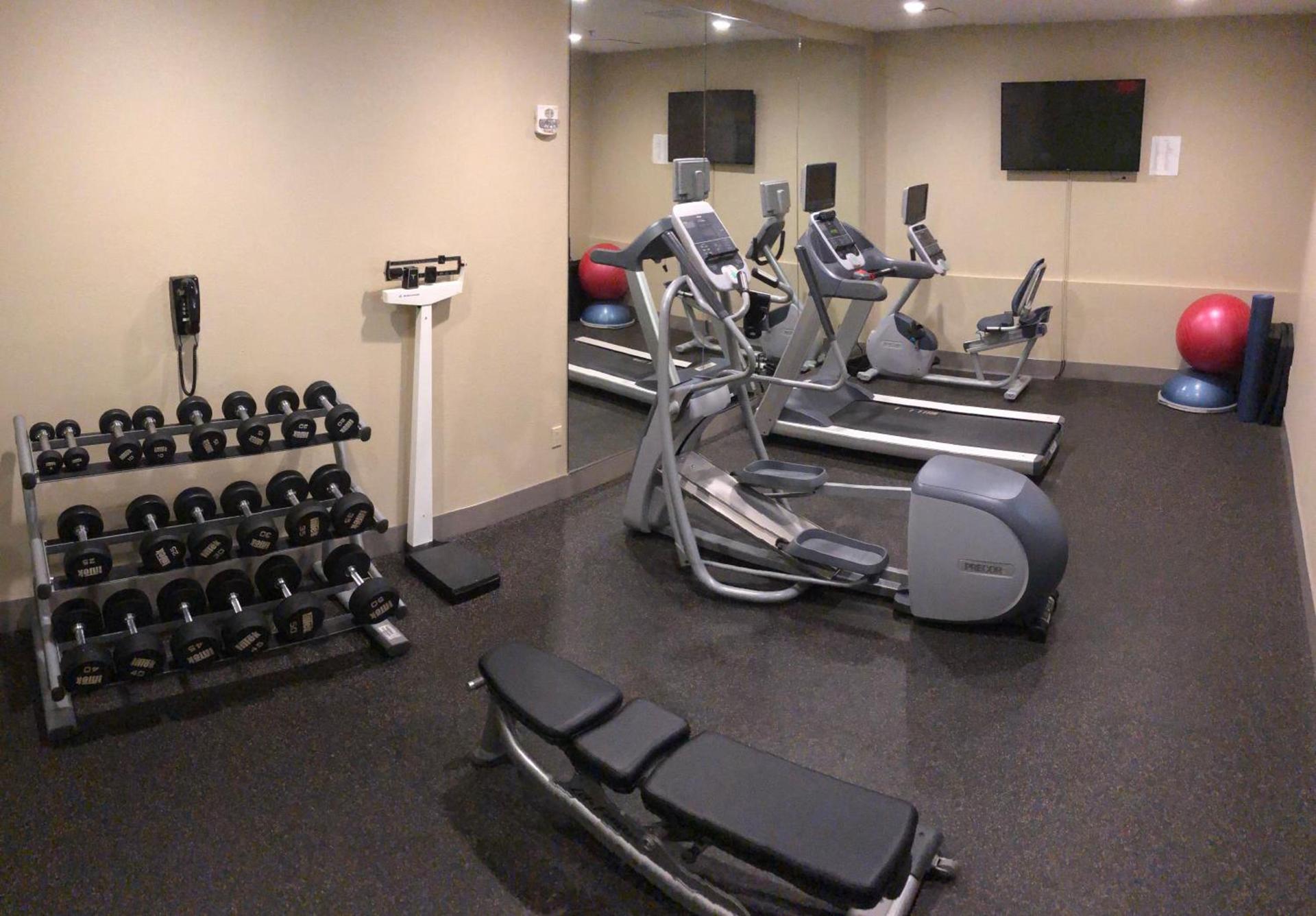 Holiday Inn Express Hotel & Suites St. Paul - Woodbury by IHG photo 44
