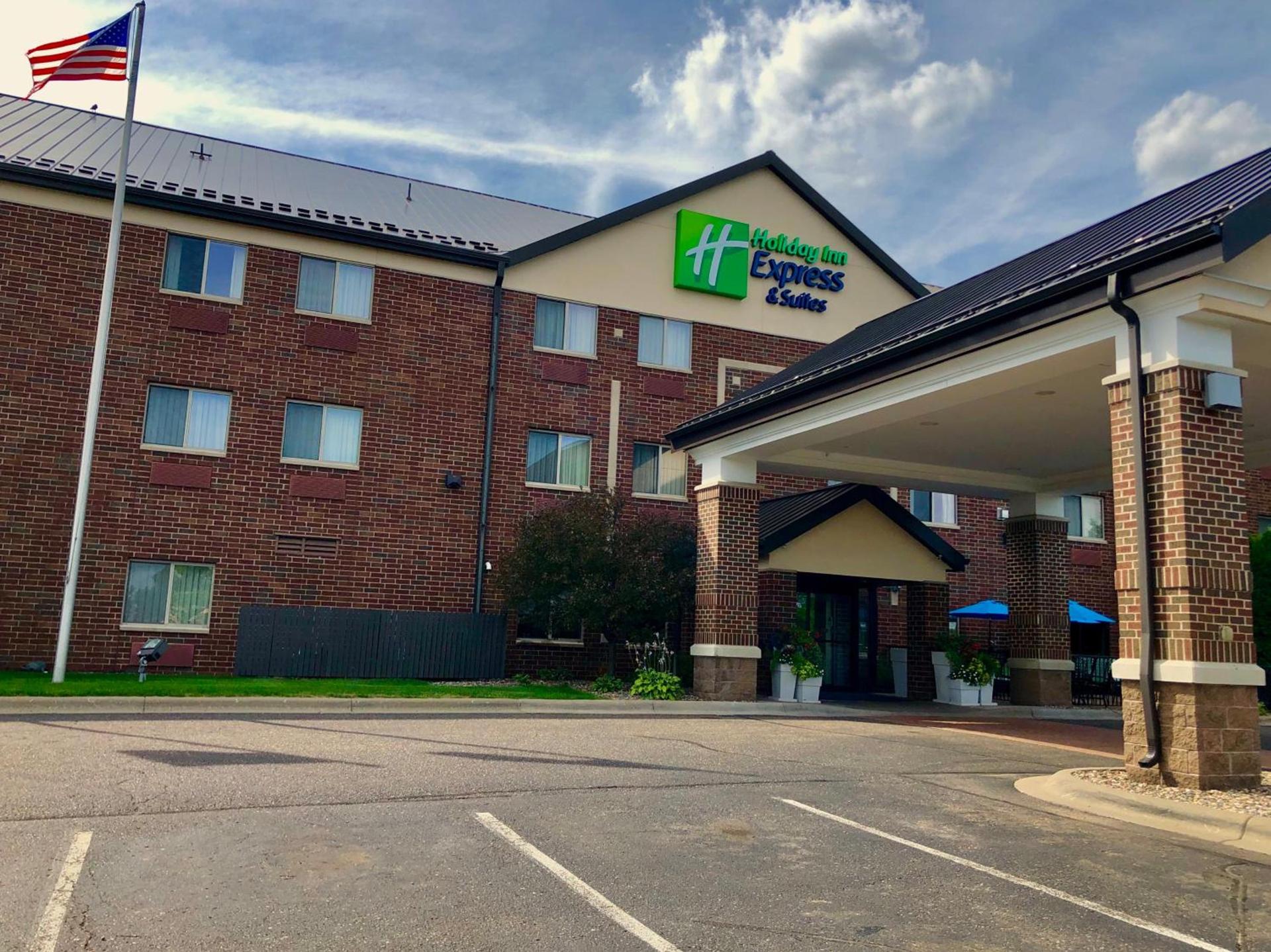 Holiday Inn Express Hotel & Suites St. Paul - Woodbury by IHG photo 34