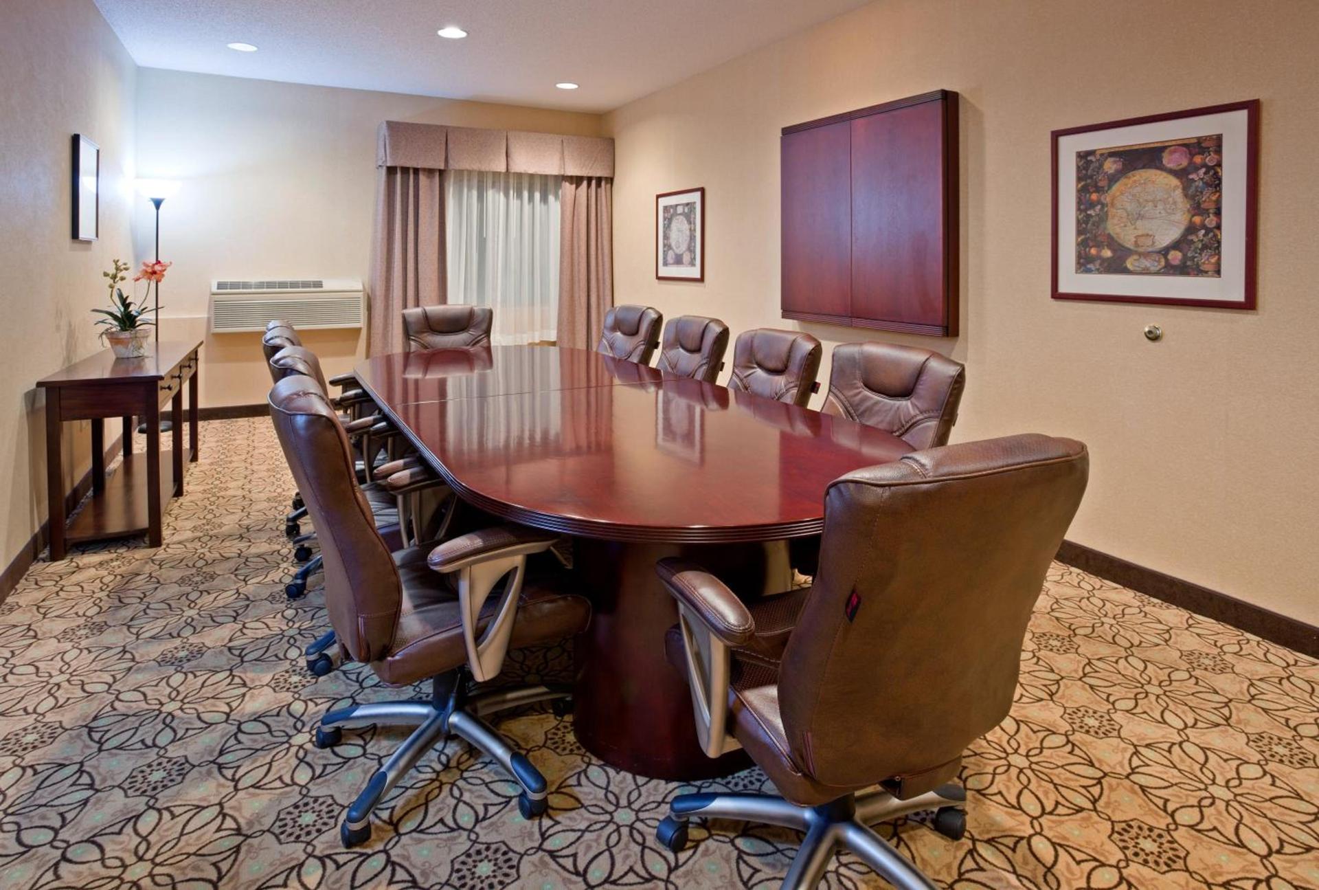 Holiday Inn Express Hotel & Suites St. Paul - Woodbury by IHG photo 29