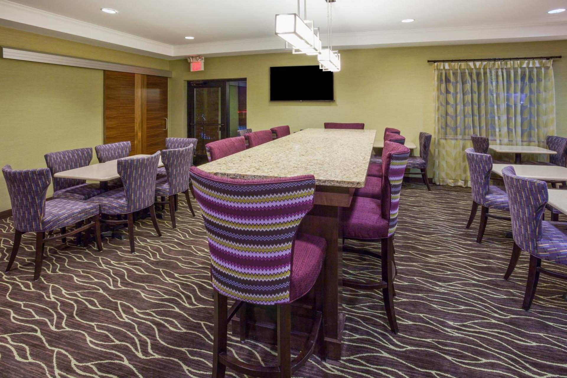 Holiday Inn Express Hotel & Suites St. Paul - Woodbury by IHG photo 36