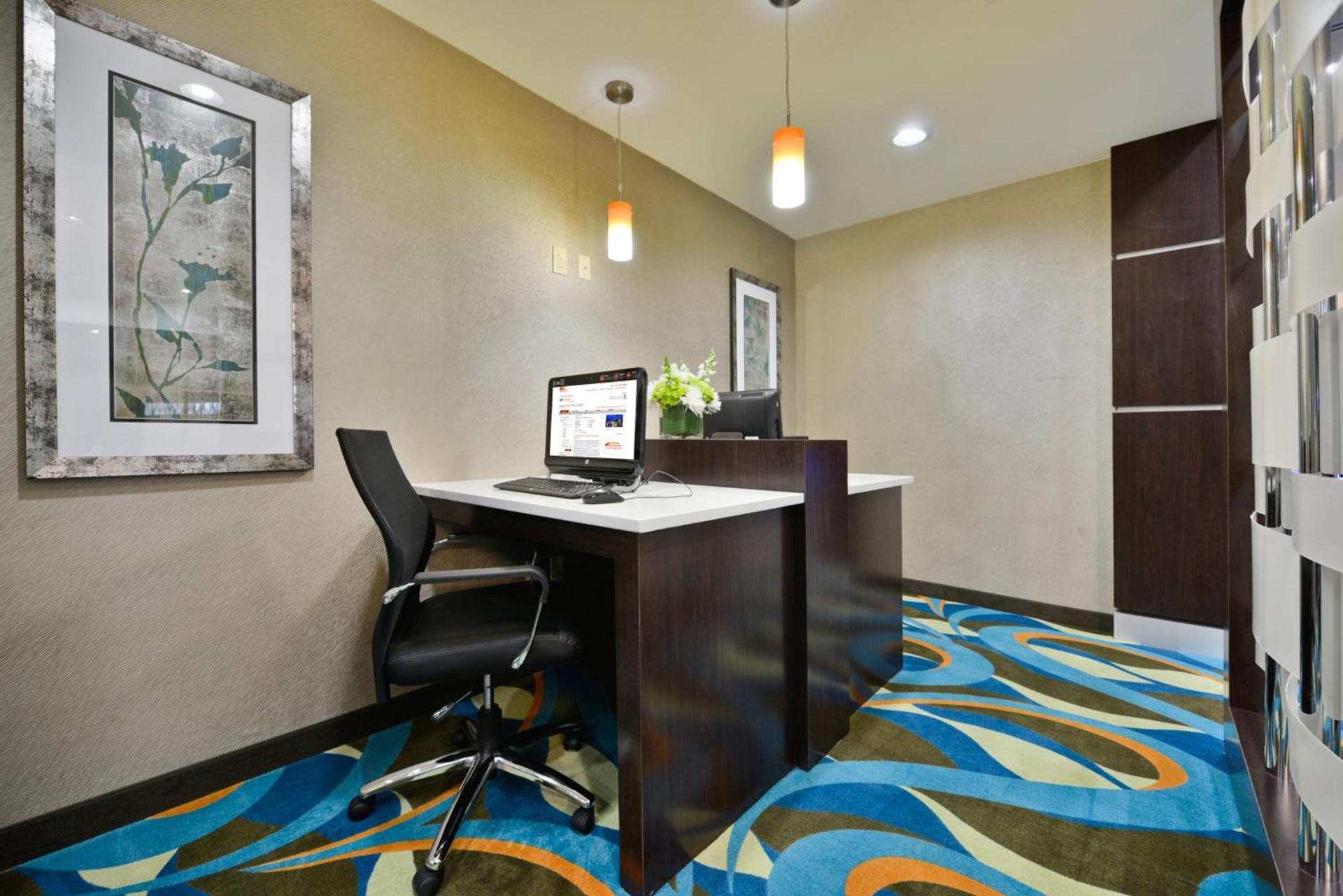 Holiday Inn Express & Suites Forrest City by IHG photo 7
