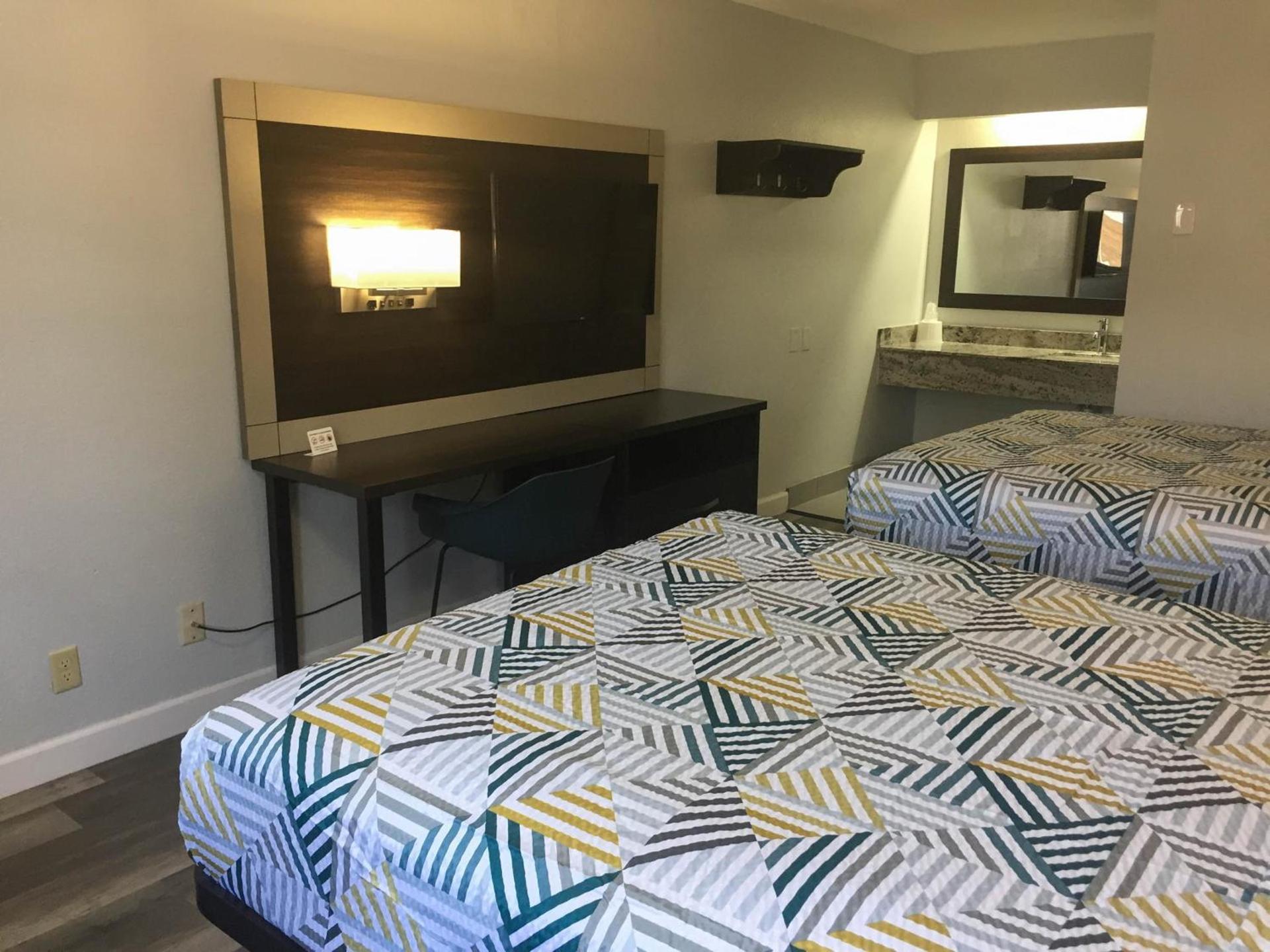 Motel 6-Burnsville, MN photo 6