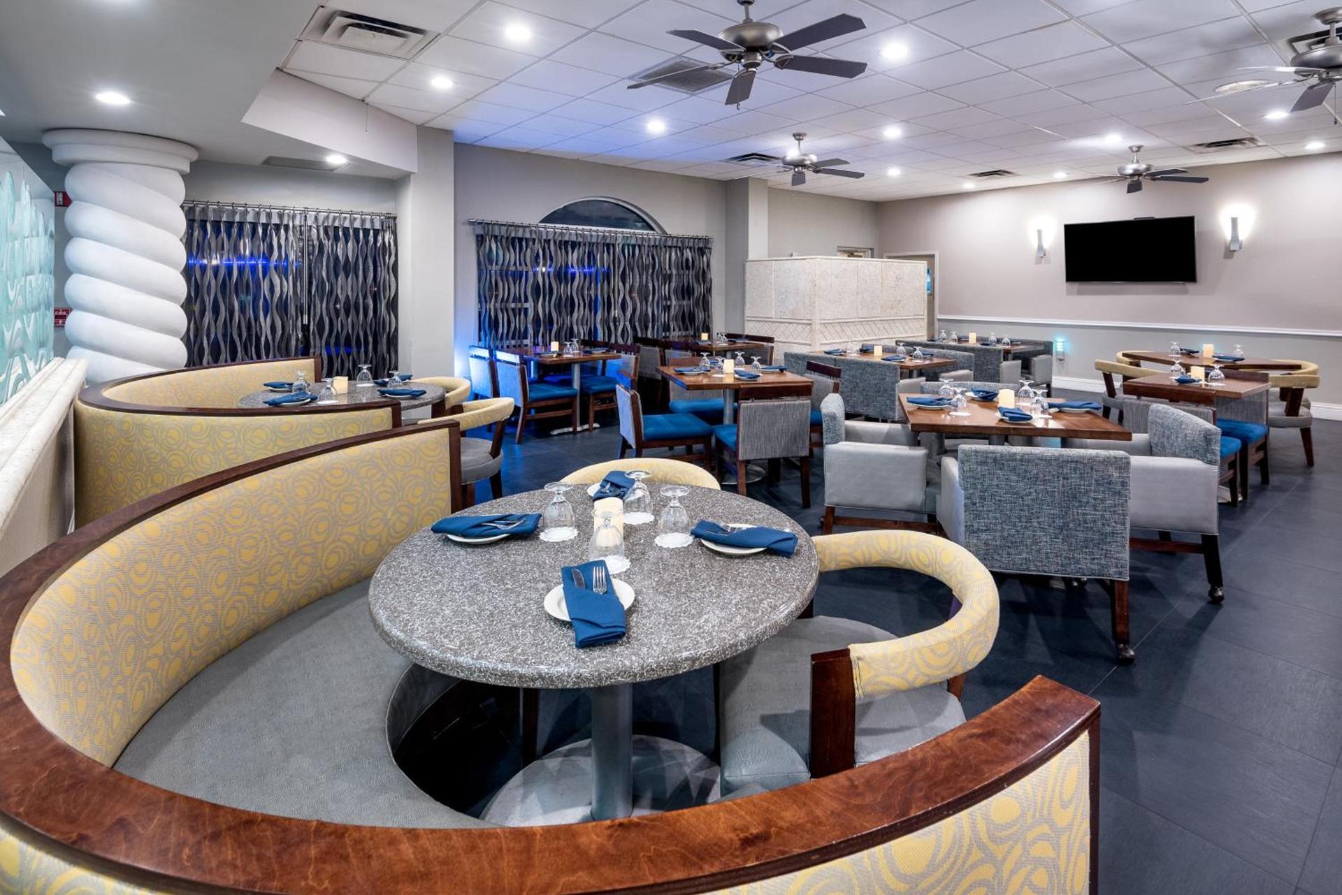 Holiday Inn Fort Lauderdale Airport by IHG photo 27