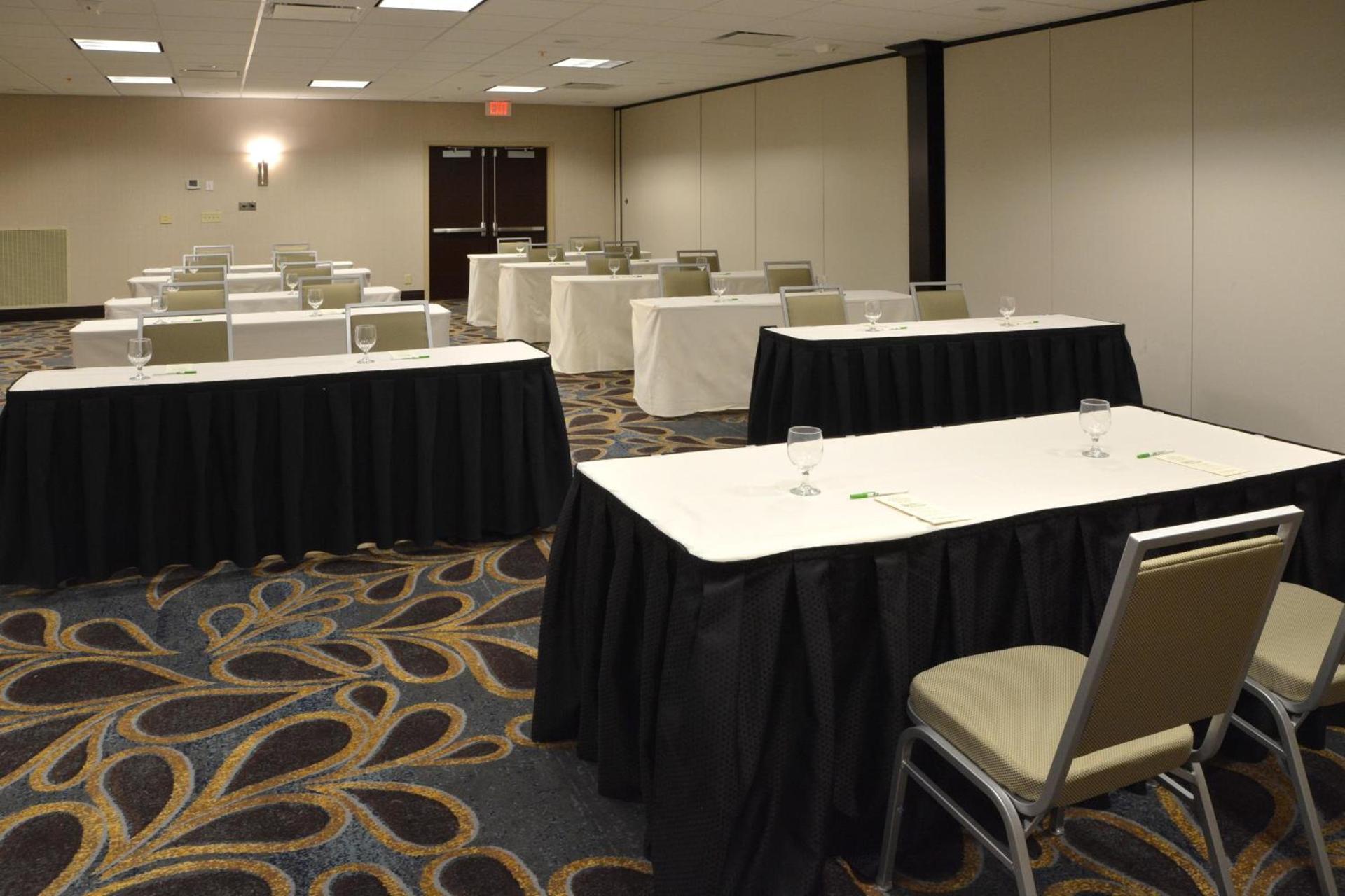Holiday Inn Canton-Belden Village by IHG photo 15