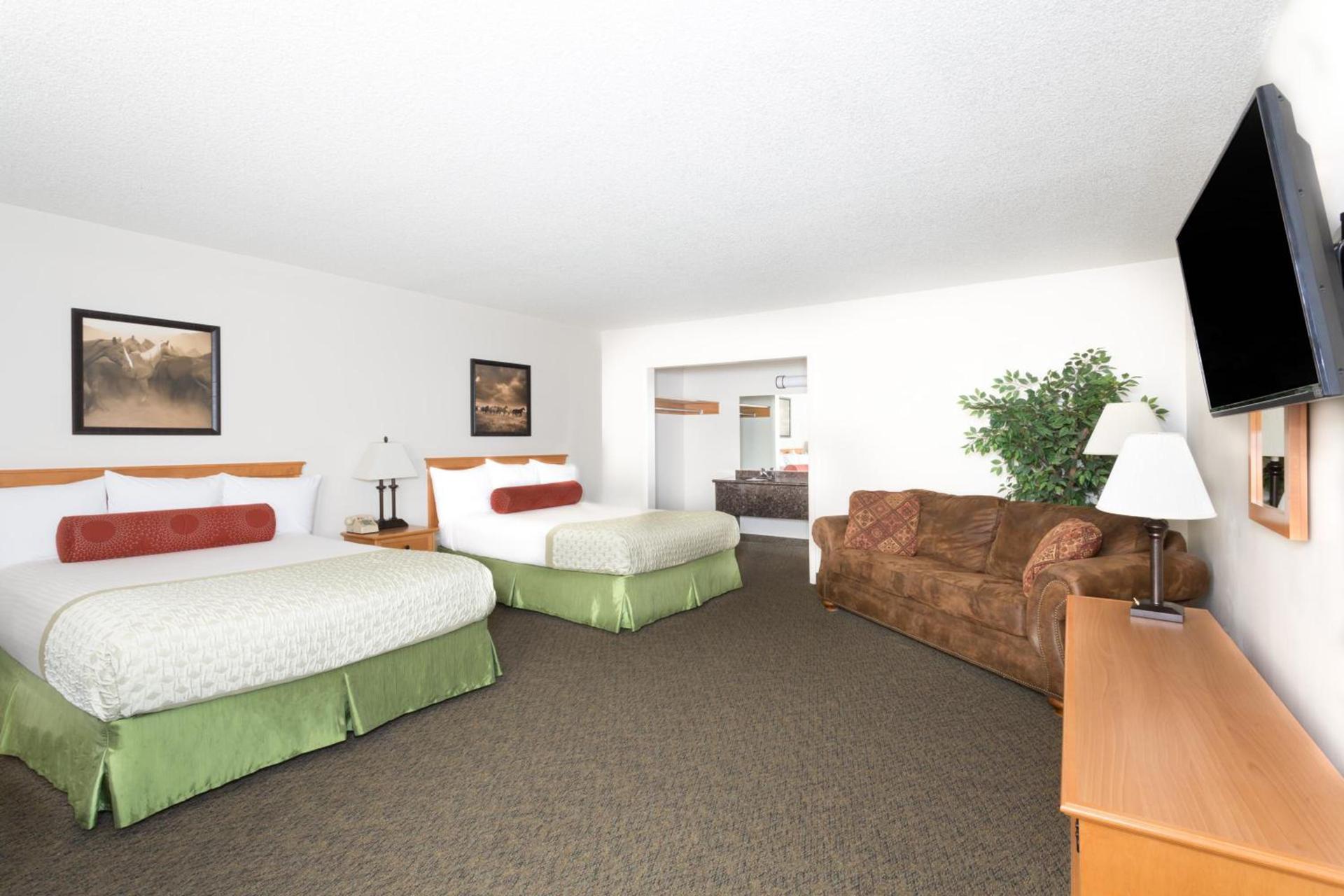 Super 8 by Wyndham Salina/Scenic Hills Area photo 24