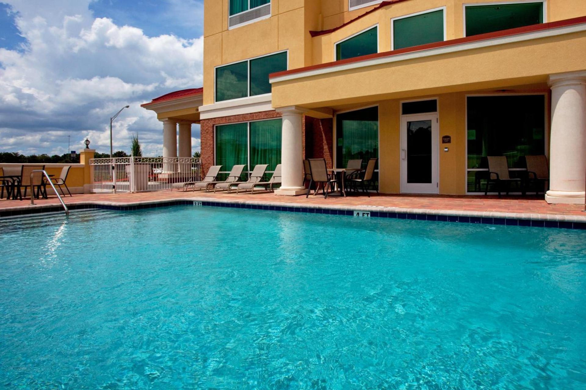 Holiday Inn Express Hotel & Suites Chaffee - Jacksonville West by IHG photo 28