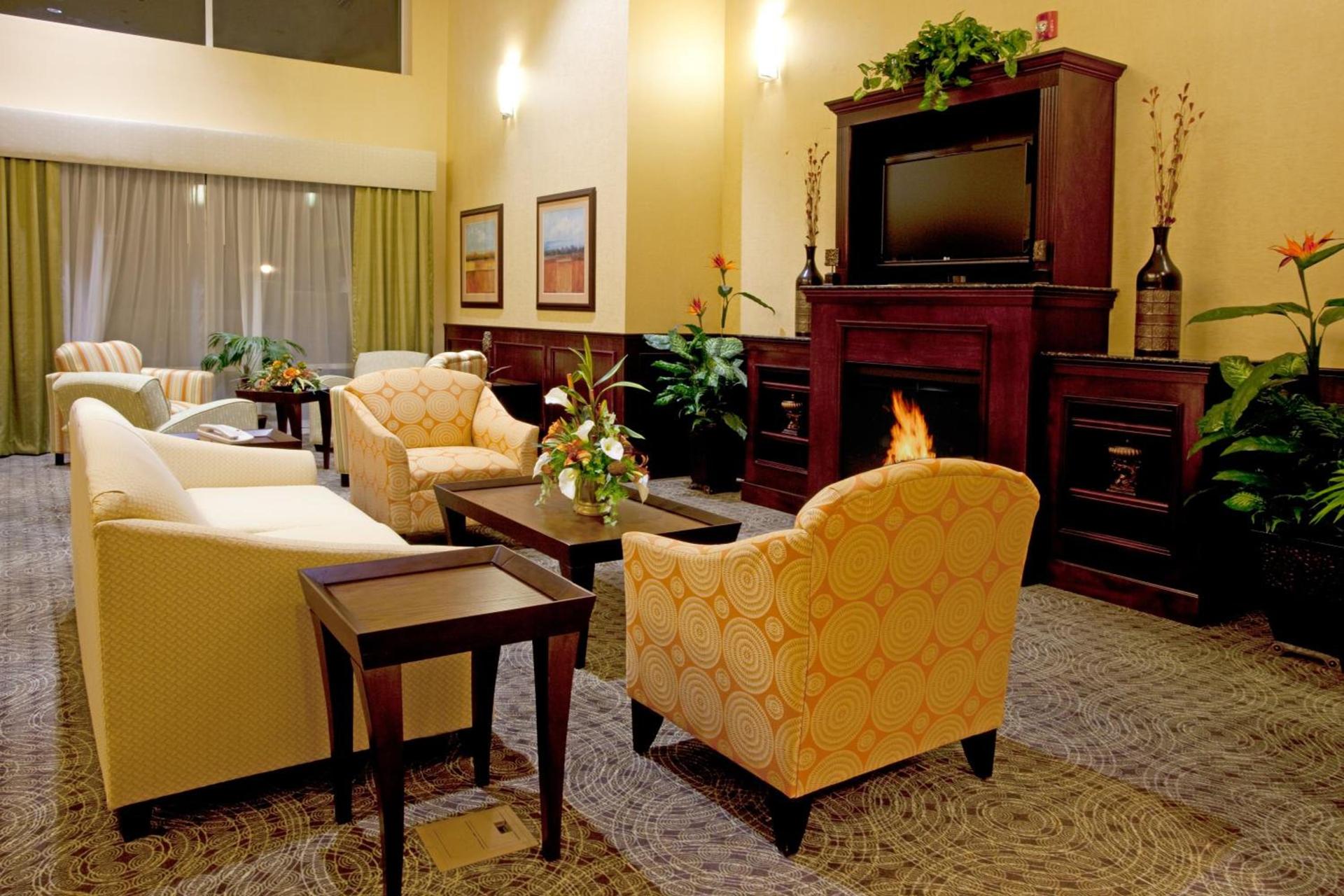 Holiday Inn Express Hotel & Suites Chaffee - Jacksonville West by IHG photo 11