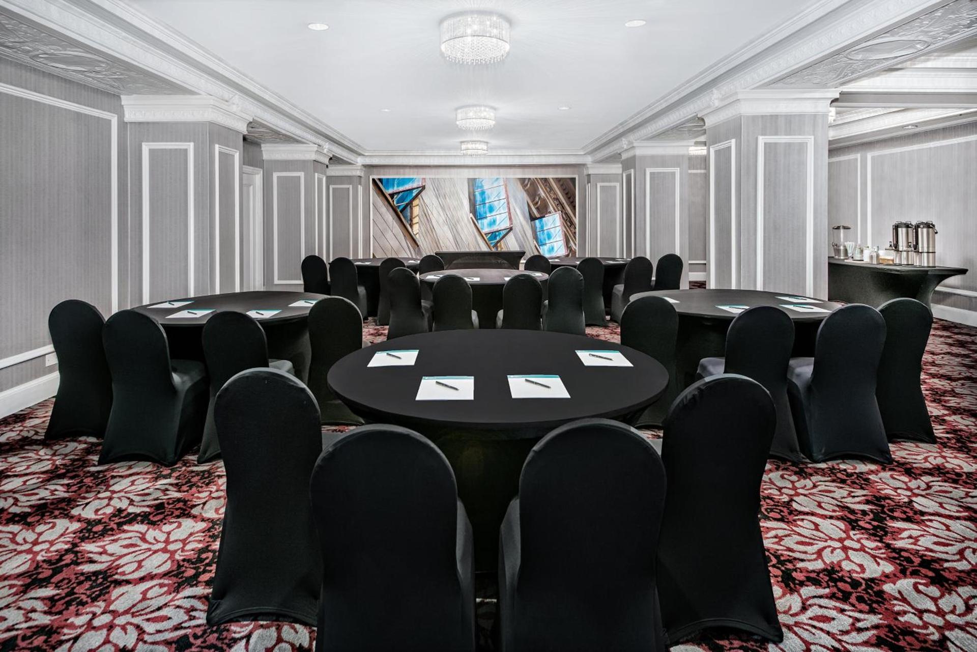 Hotel Indigo Dallas Downtown by IHG photo 42