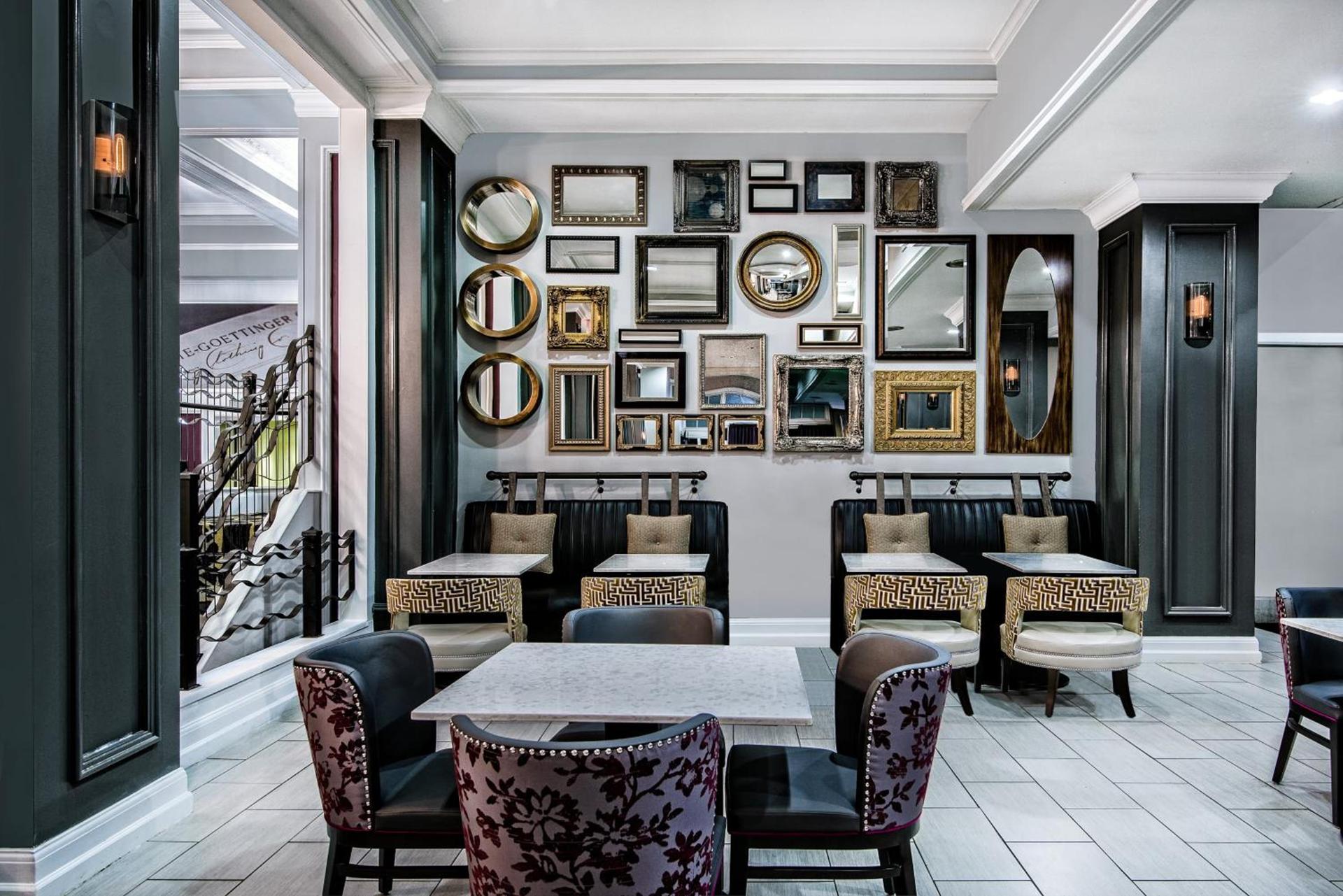 Hotel Indigo Dallas Downtown by IHG photo 13
