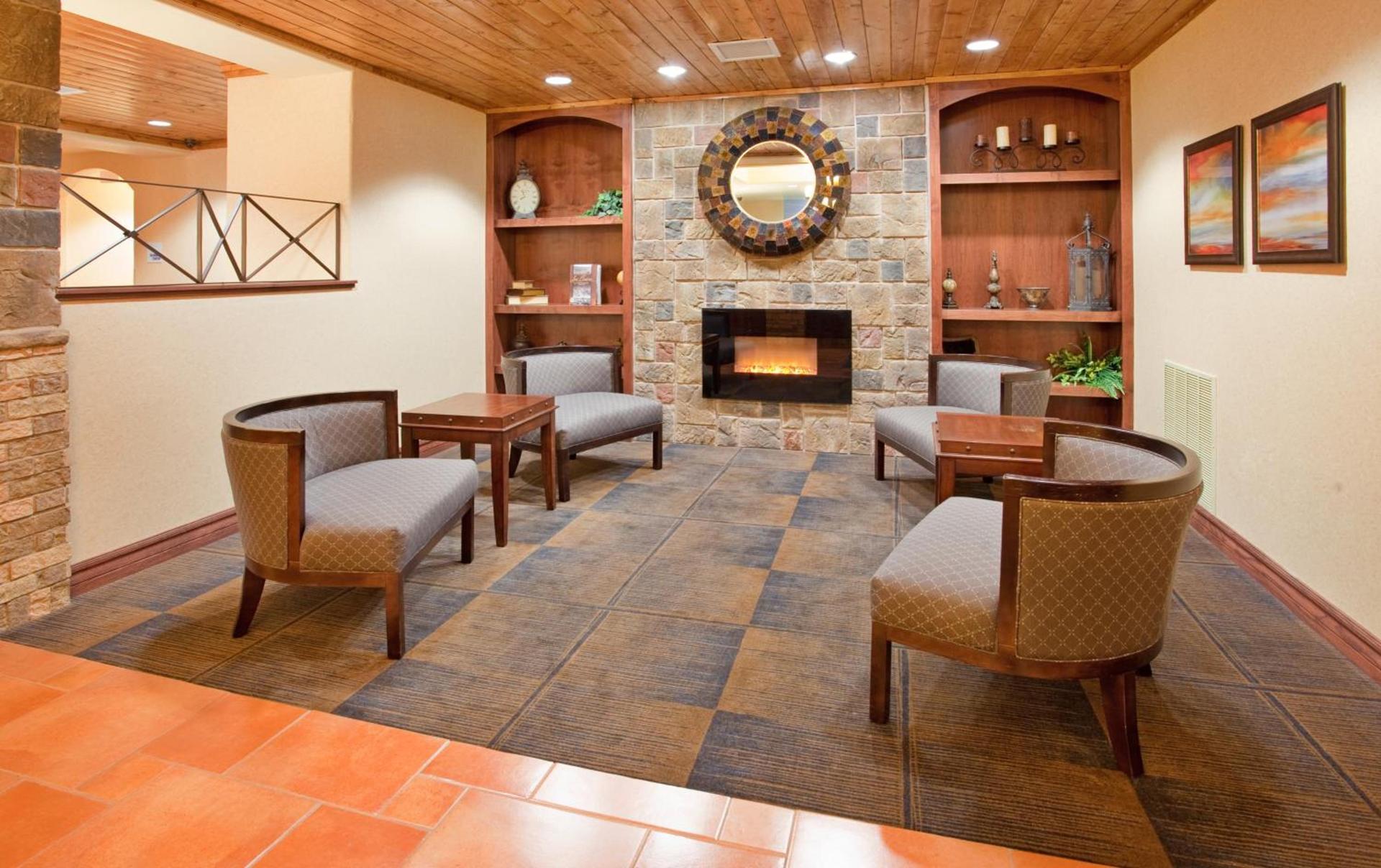 Holiday Inn Express & Suites Las Cruces North photo 27