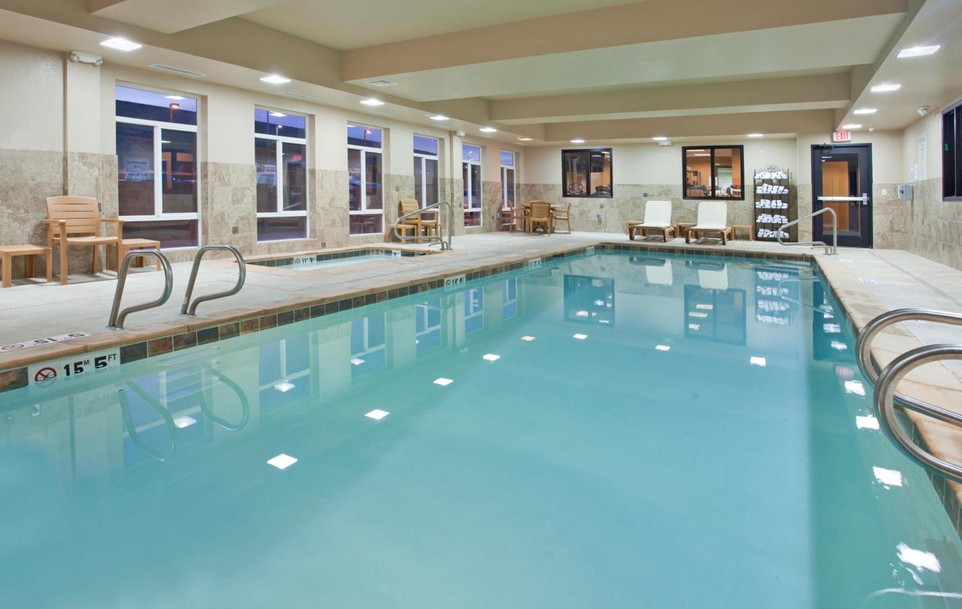 Holiday Inn Express & Suites Las Cruces North photo 37