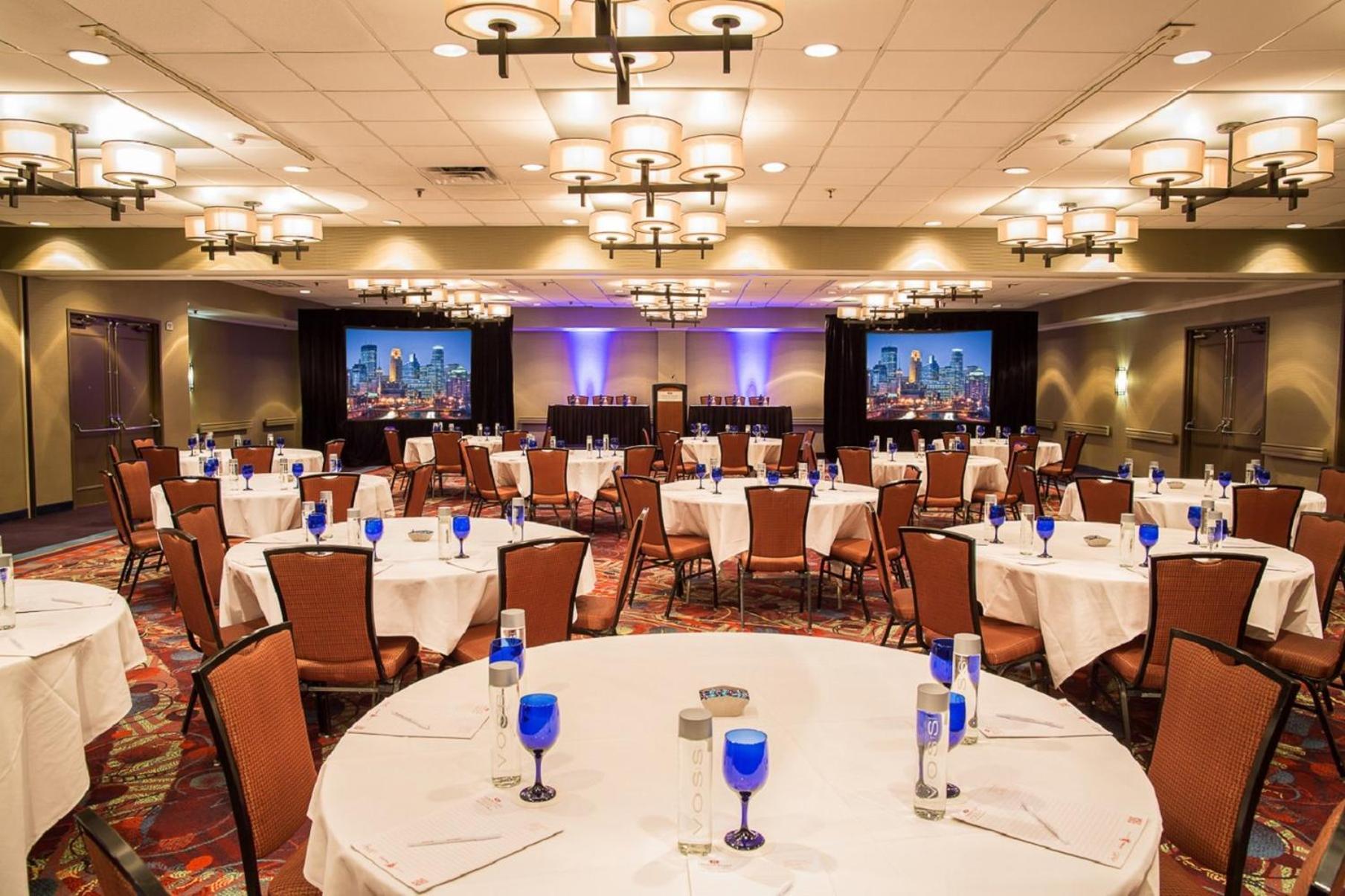 Crowne Plaza Suites MSP Airport - Mall of America by IHG photo 42
