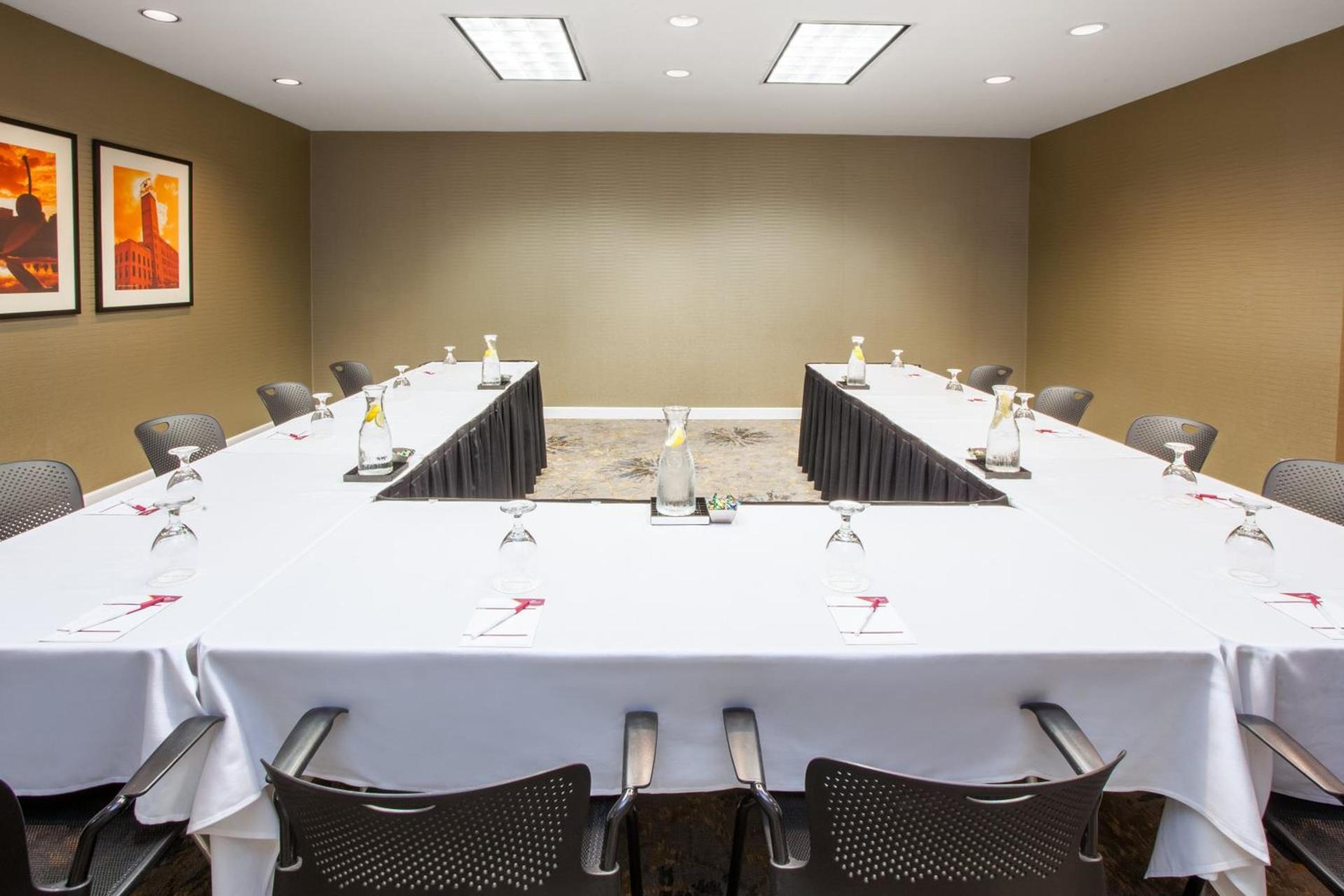 Crowne Plaza Suites MSP Airport - Mall of America by IHG photo 12