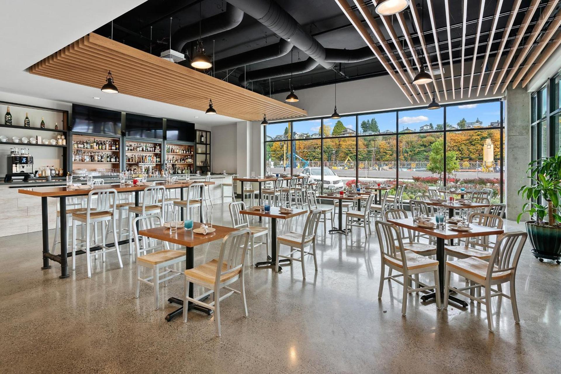 Hotel Indigo Seattle Everett Waterfront Place by IHG photo 14