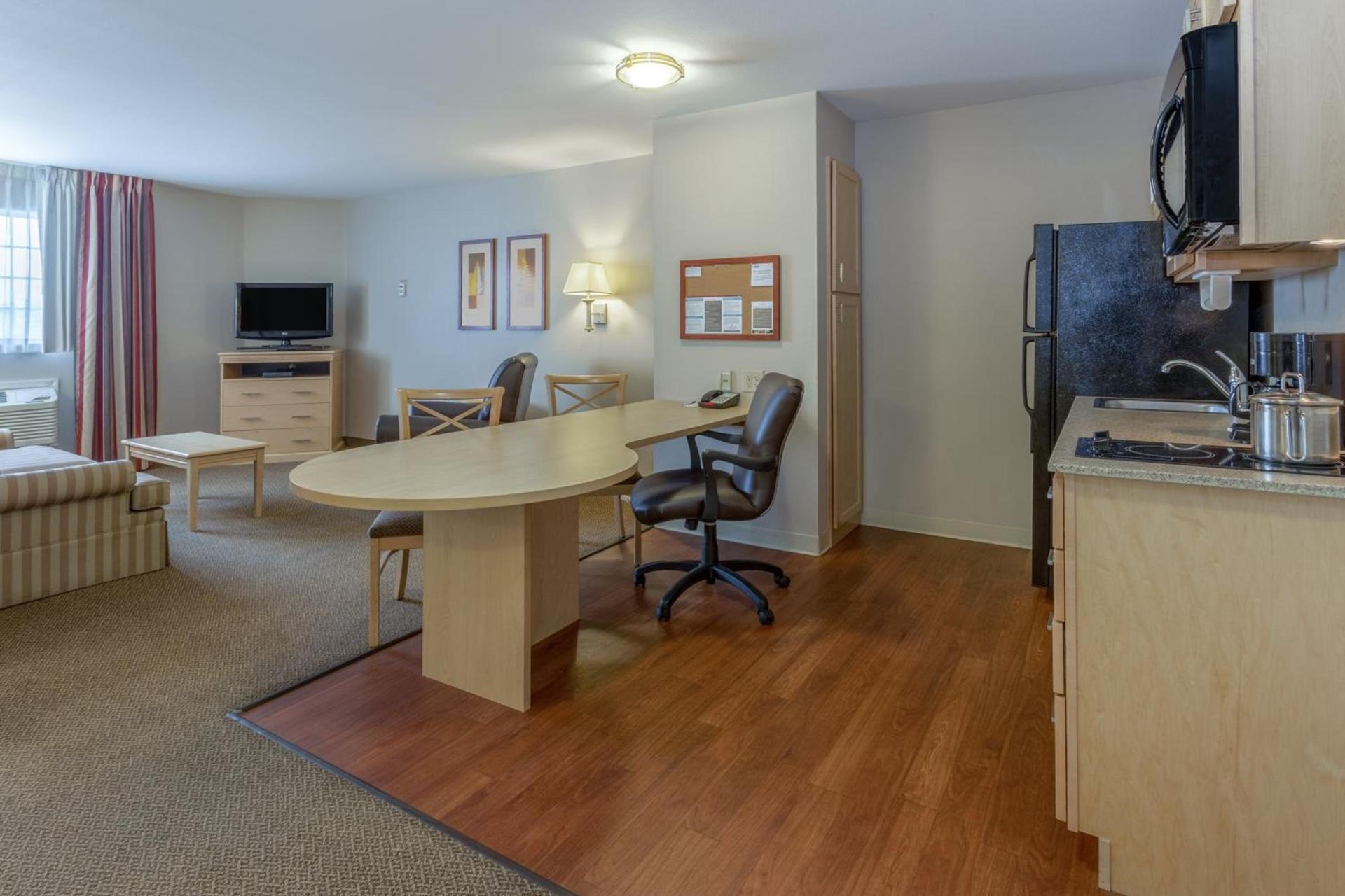 Candlewood Suites Minot by IHG photo 26