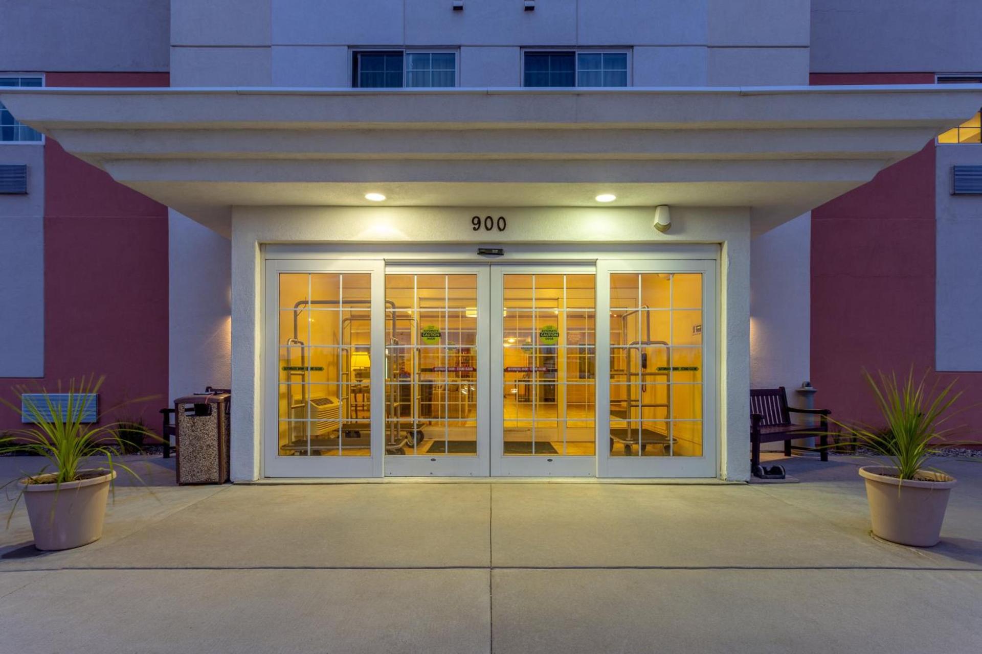 Candlewood Suites Minot by IHG photo 7