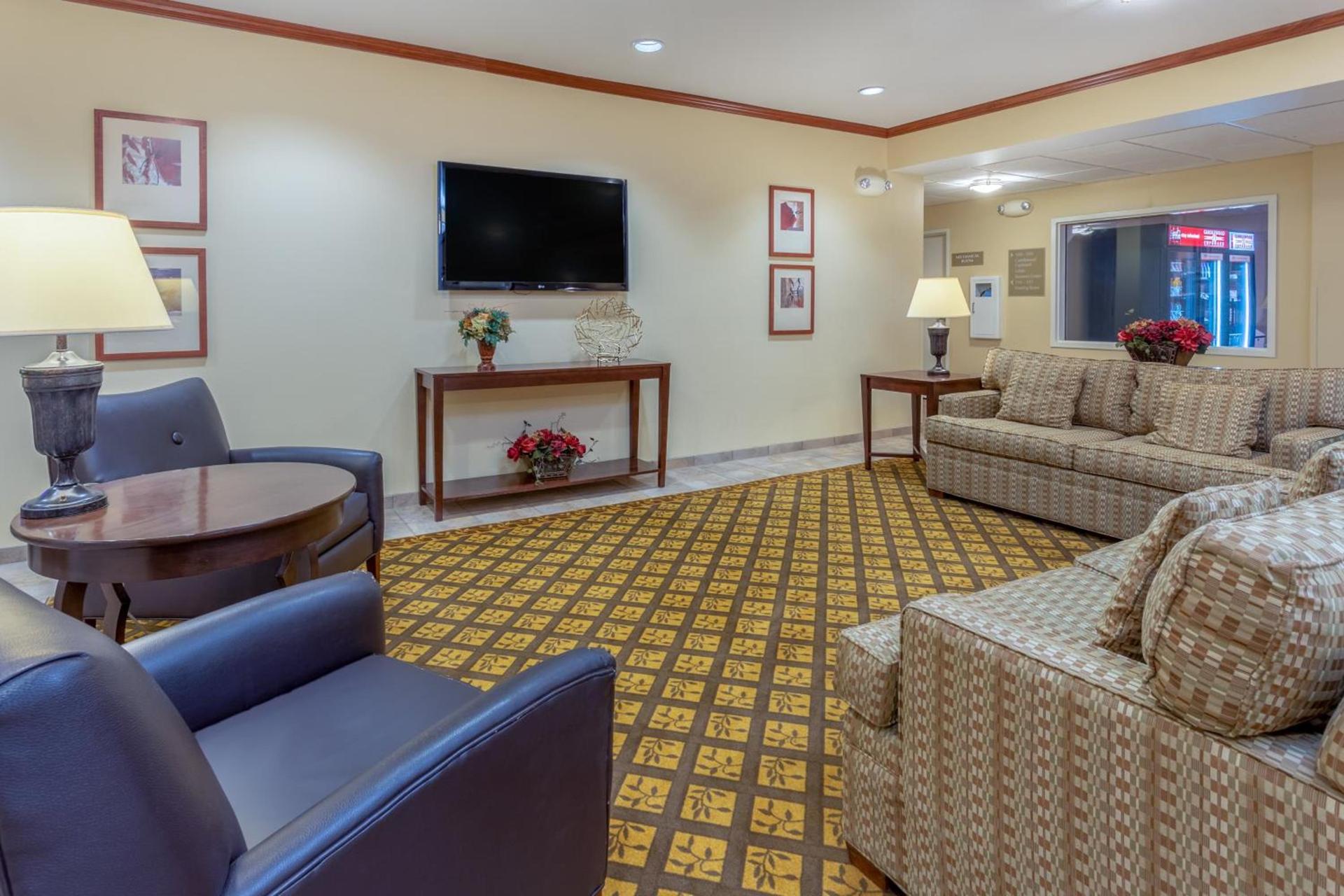 Candlewood Suites Minot by IHG photo 3