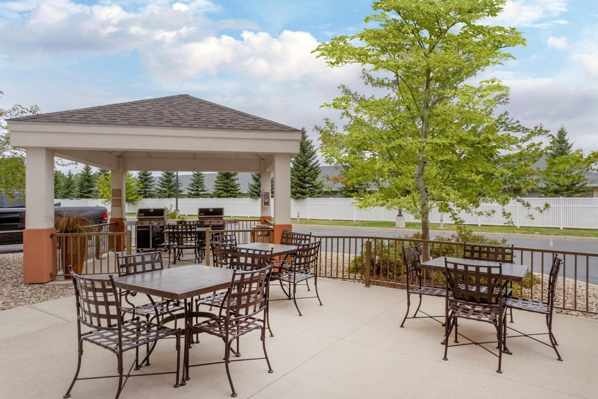 Candlewood Suites Minot by IHG photo 21