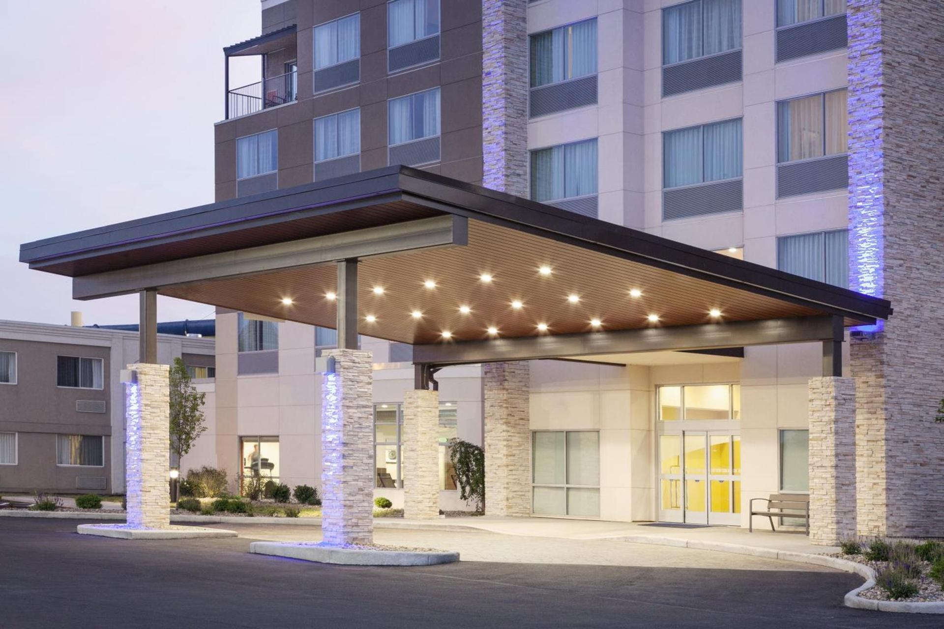 Holiday Inn Express & Suites Sandusky by IHG photo 12