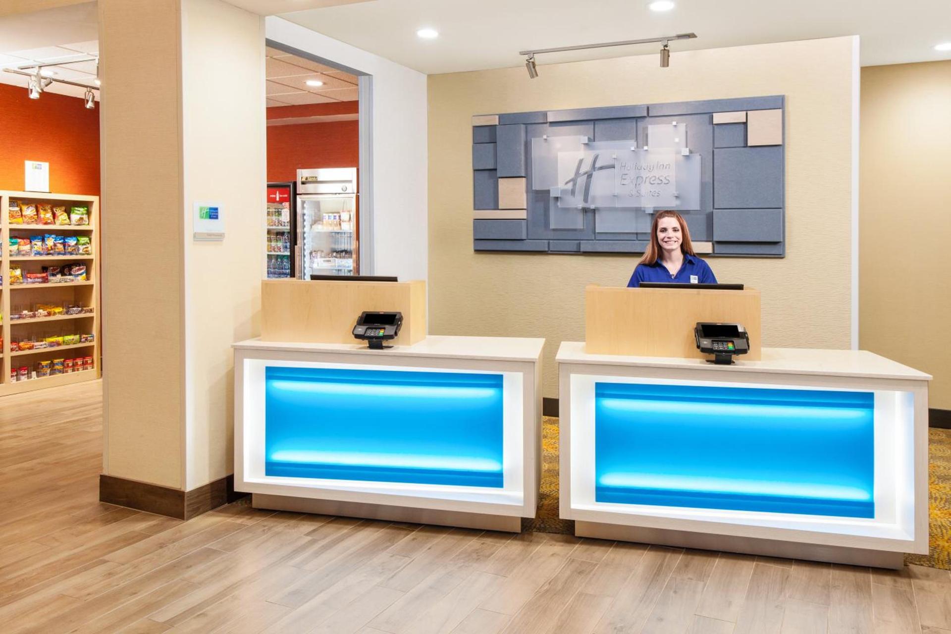 Holiday Inn Express & Suites Sandusky by IHG photo 16