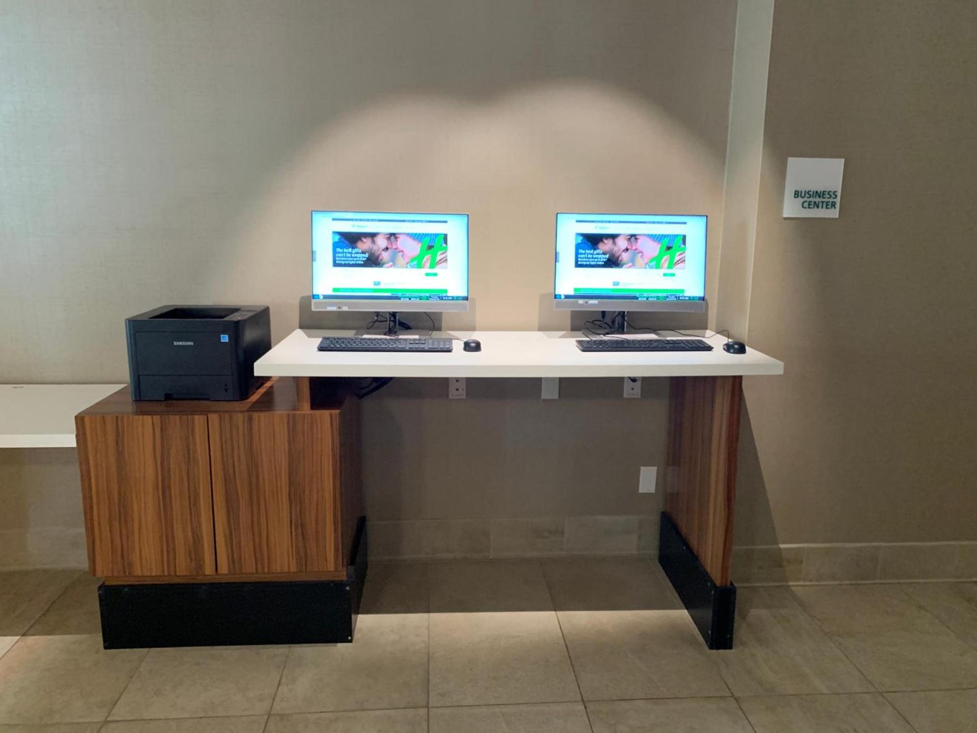 Holiday Inn Los Angeles - LAX Airport by IHG photo 8
