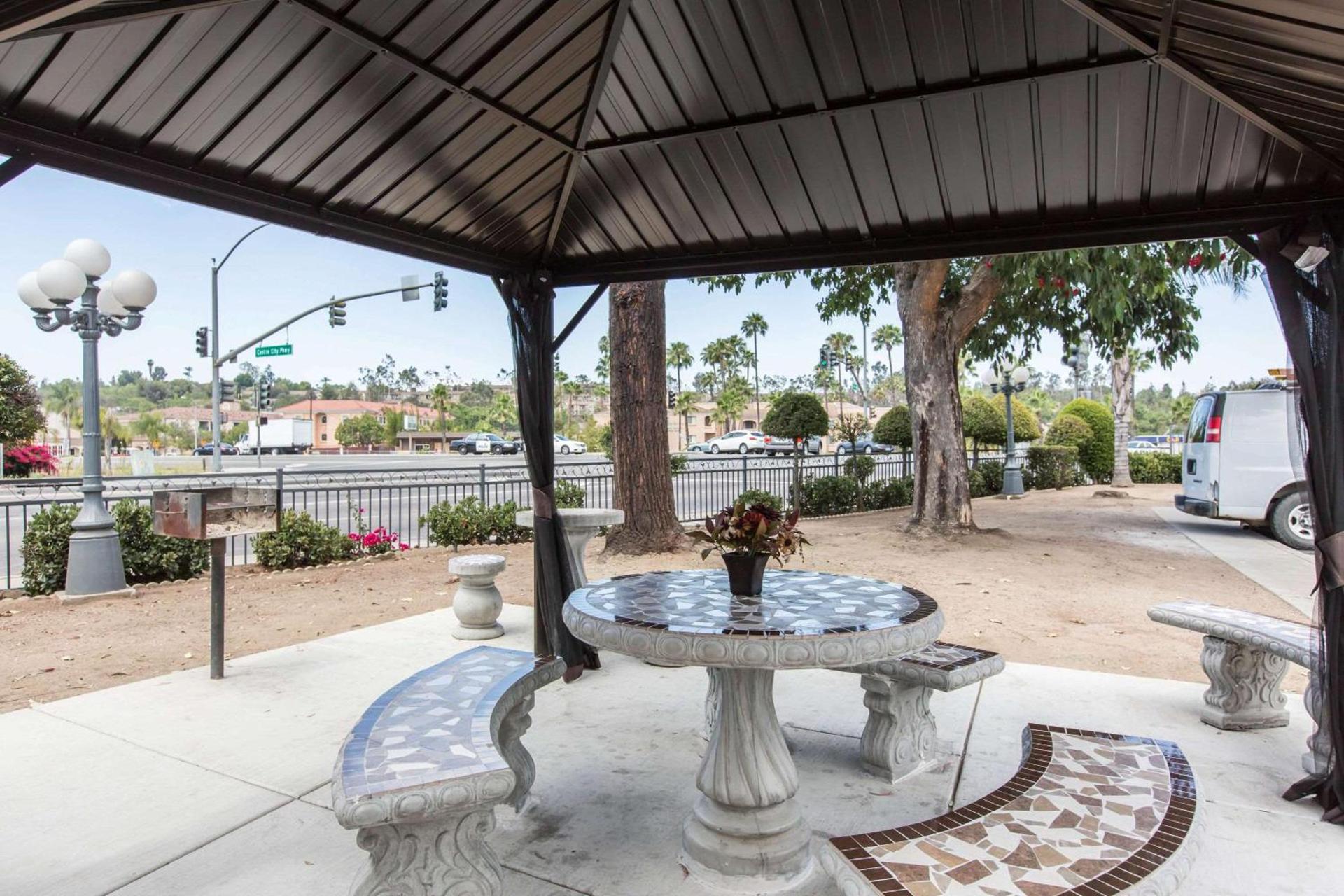 Rodeway Inn Escondido Downtown photo 19