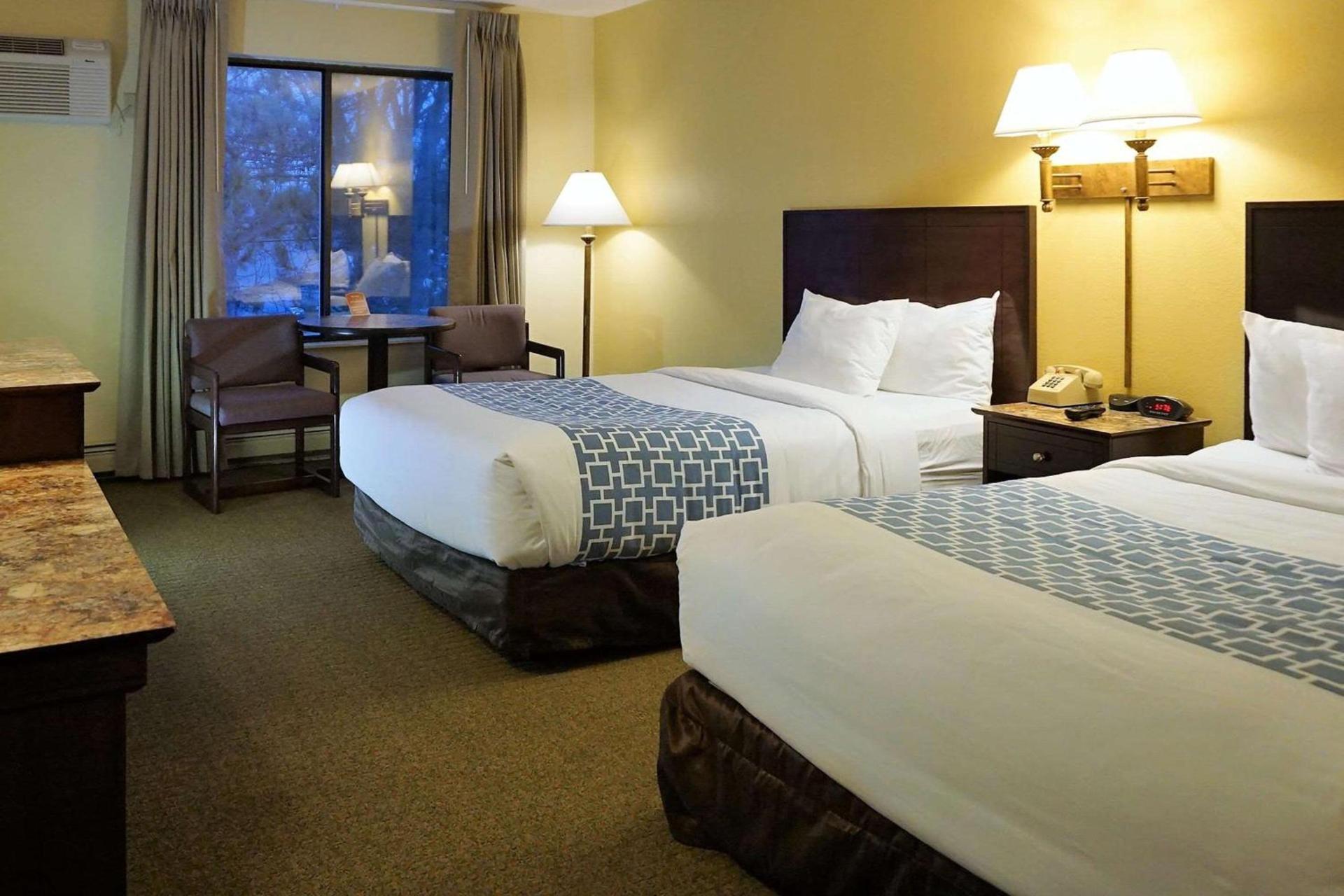 Econo Lodge Mayo Clinic Area photo 7