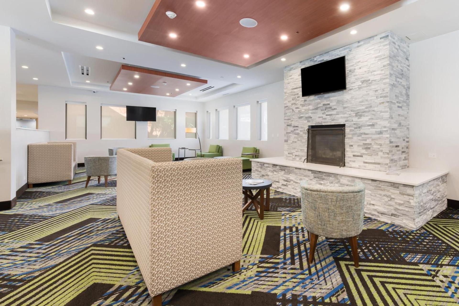 Holiday Inn Express Naperville by IHG photo 11