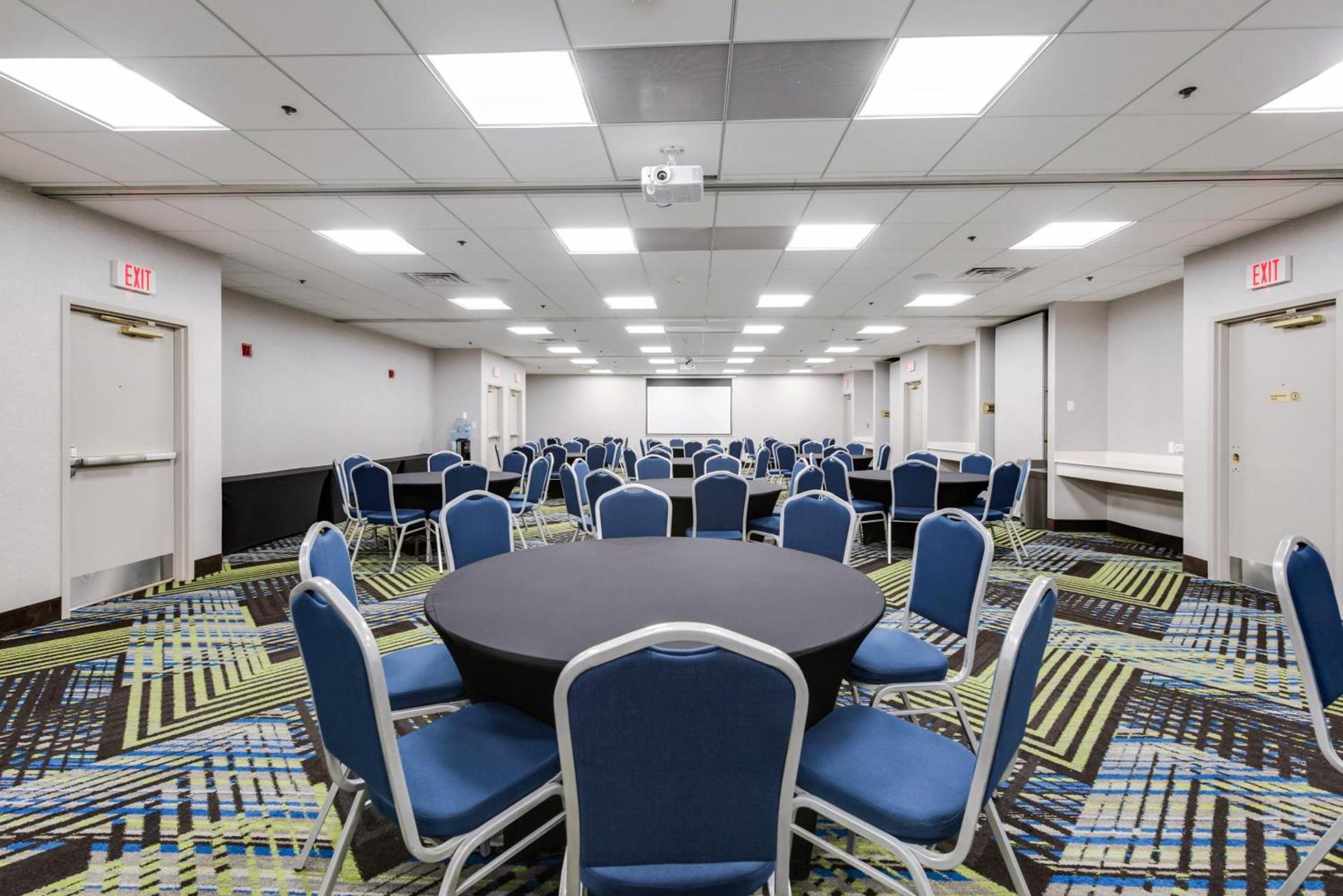 Holiday Inn Express Naperville by IHG photo 13